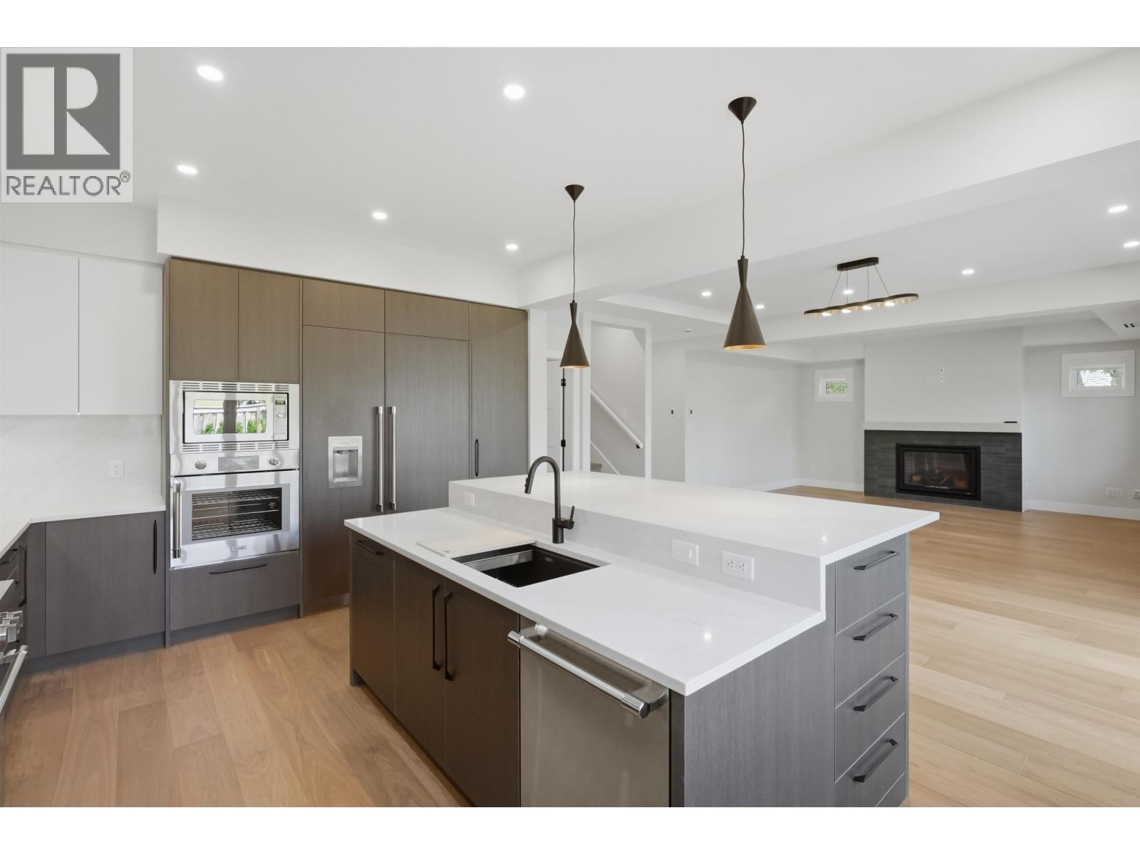 173 66a Street Property Photo 23