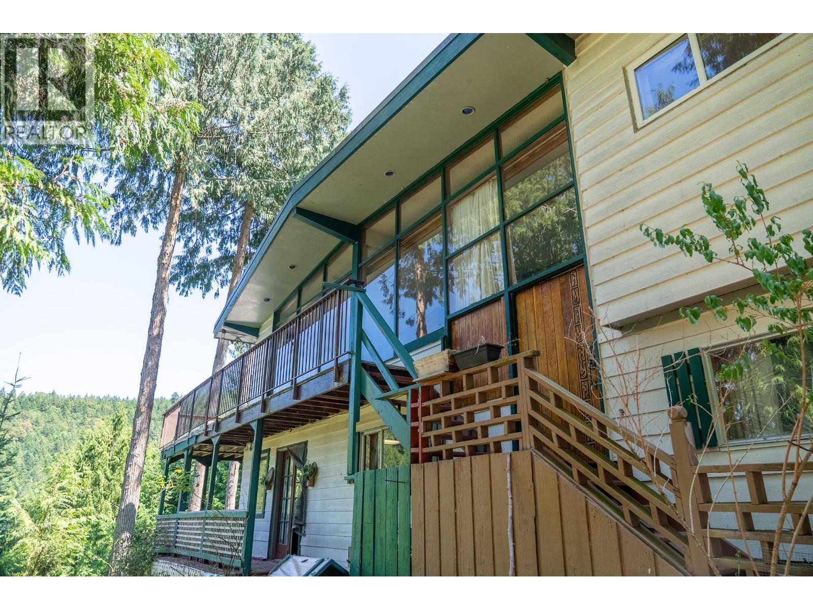 2610 Gunwhale Road Property Photo 27