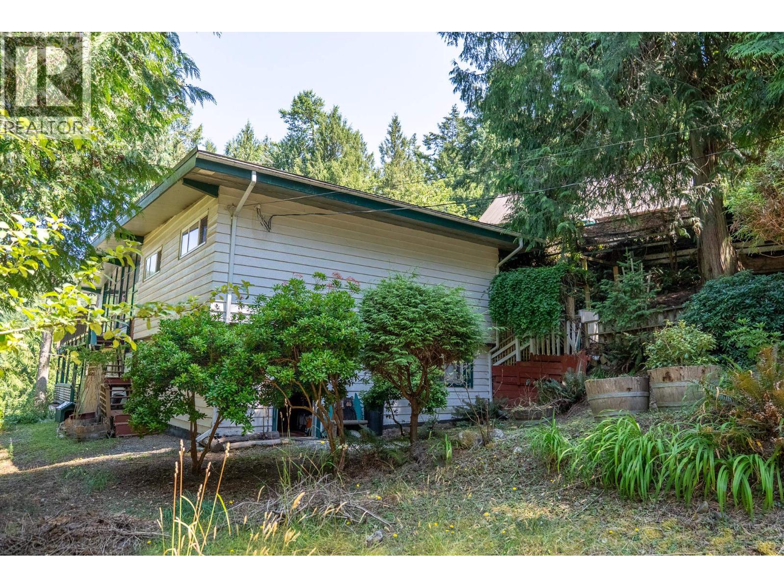 2610 Gunwhale Road Property Photo 28