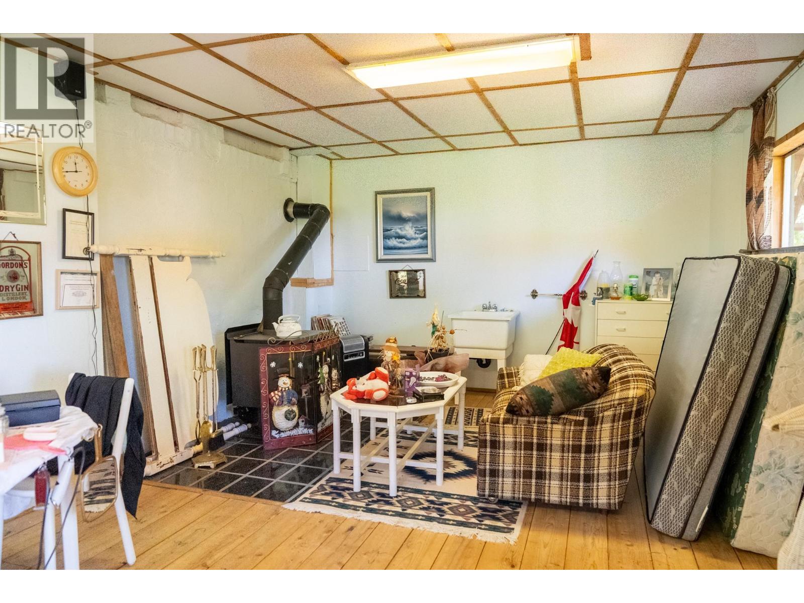 2610 Gunwhale Road Property Photo 31