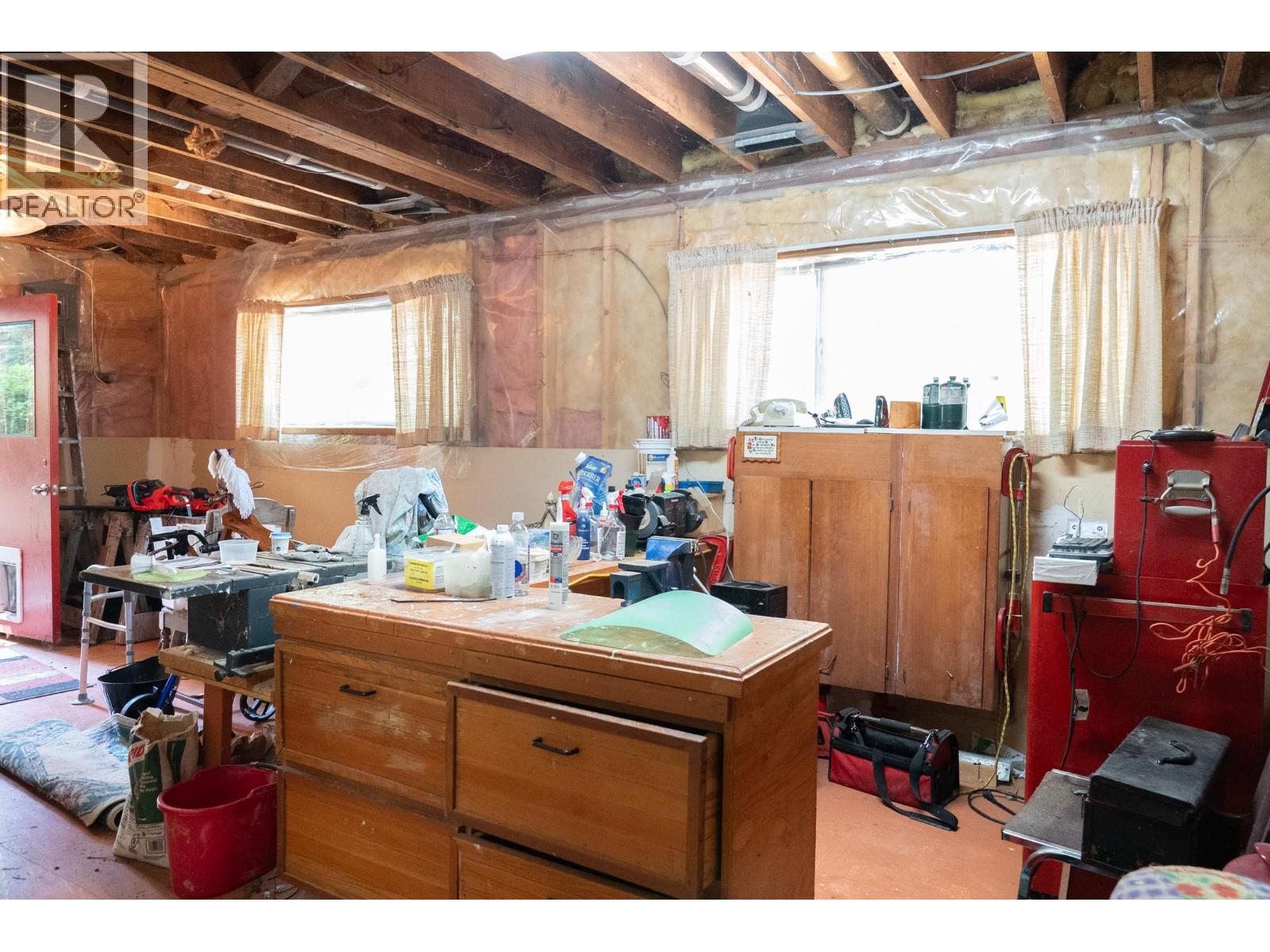 2610 Gunwhale Road Property Photo 33