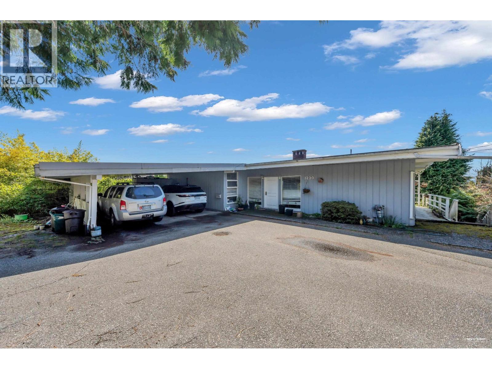 1230 Queens Avenue Property Photo 3