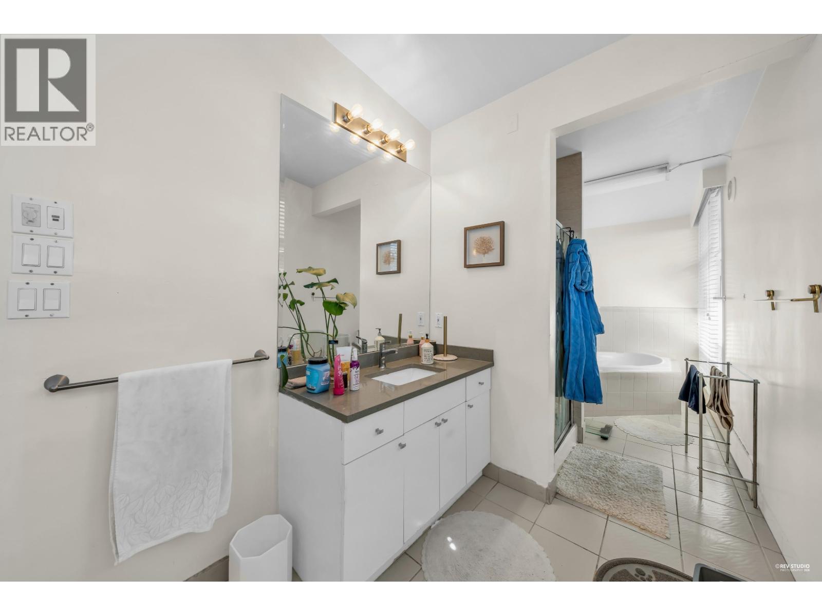 1230 Queens Avenue Property Photo 18