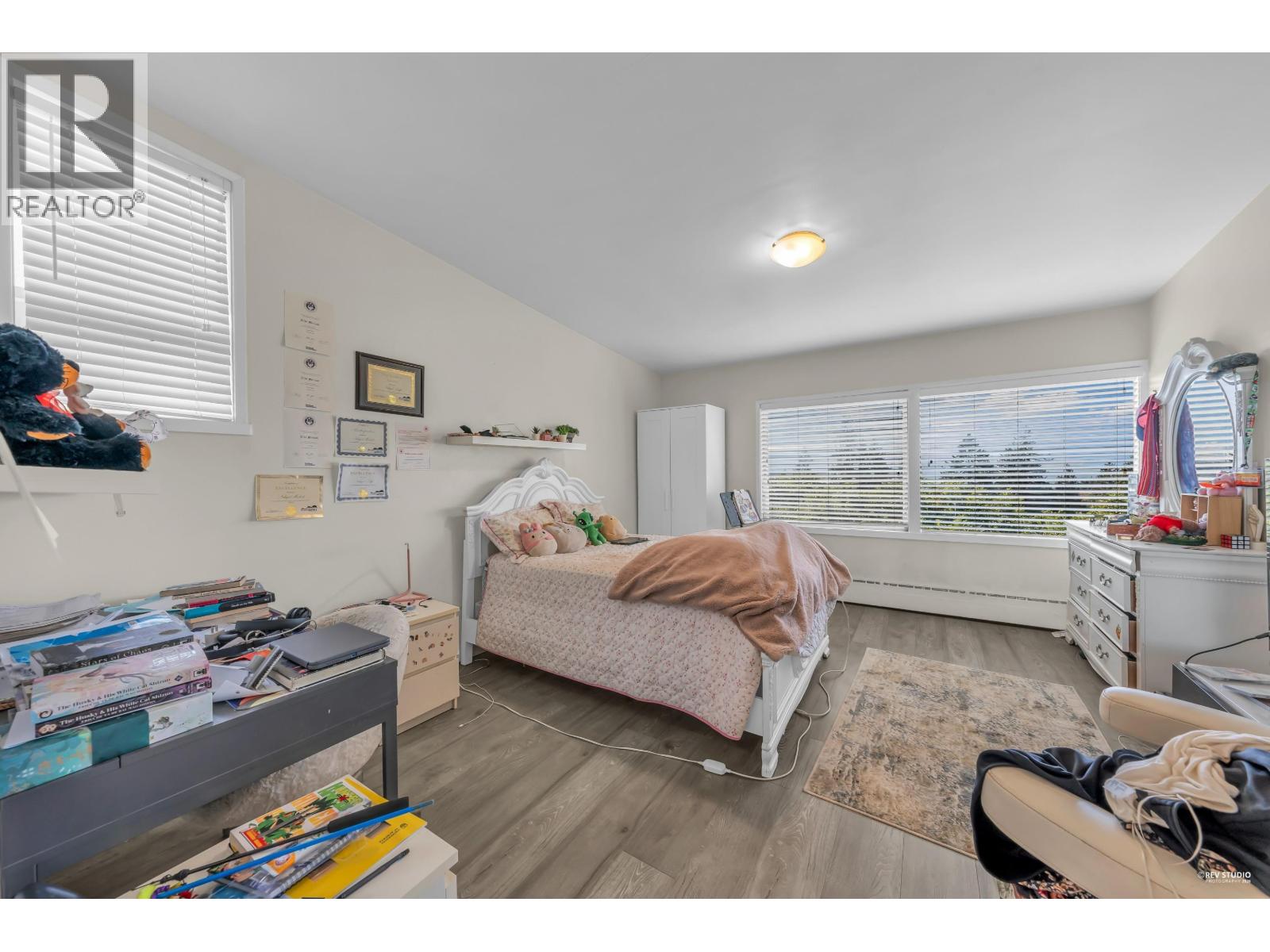 1230 Queens Avenue Property Photo 19