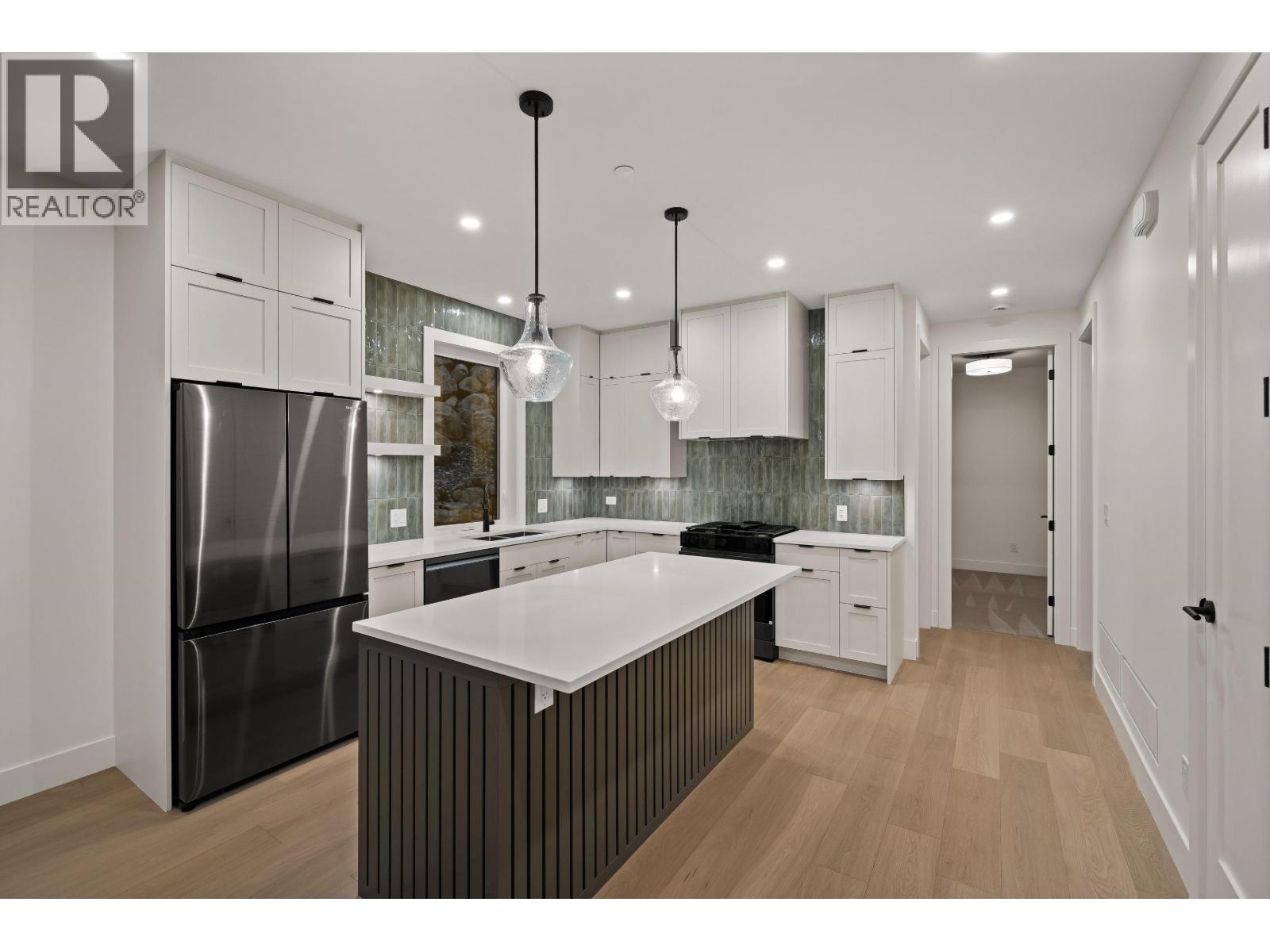 135 Oak Court Property Photo 37