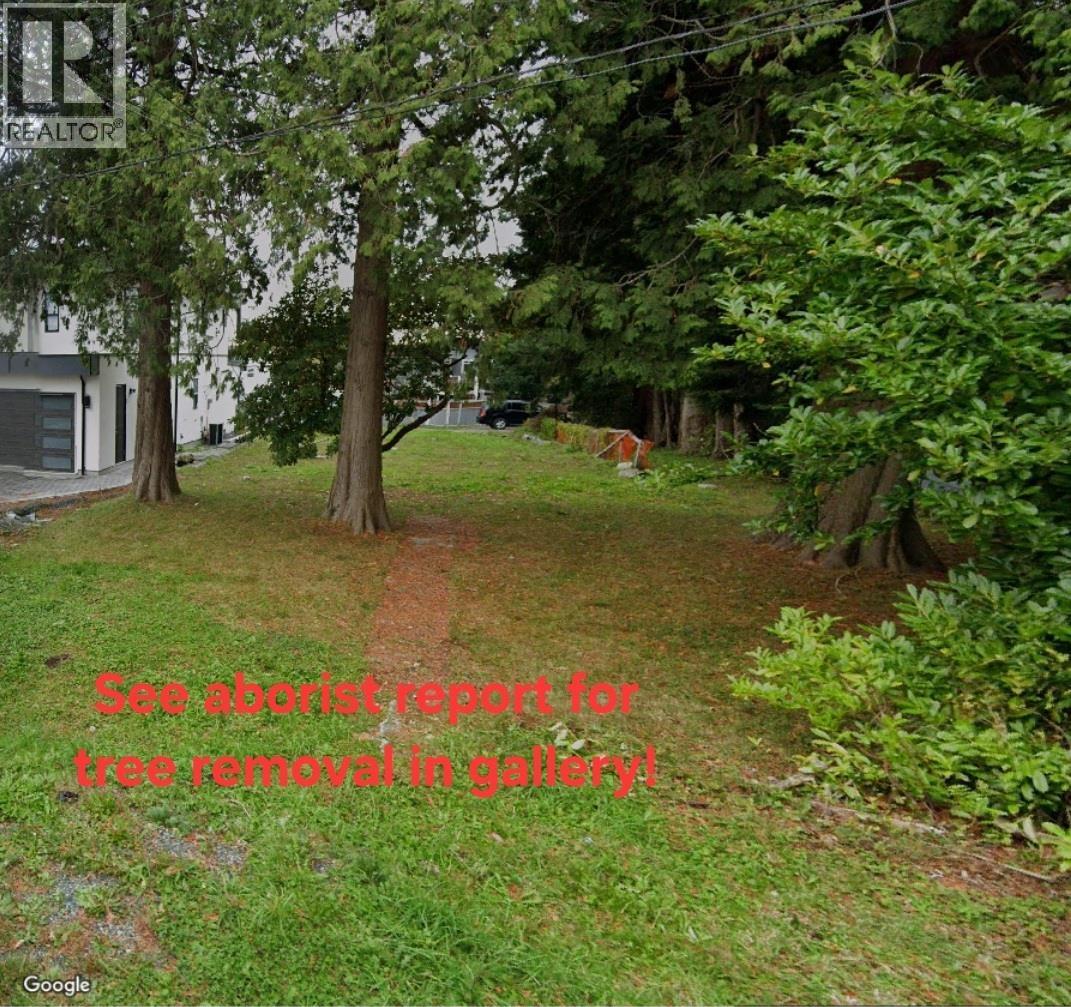 15482 Semiahmoo Avenue Property Photo 1