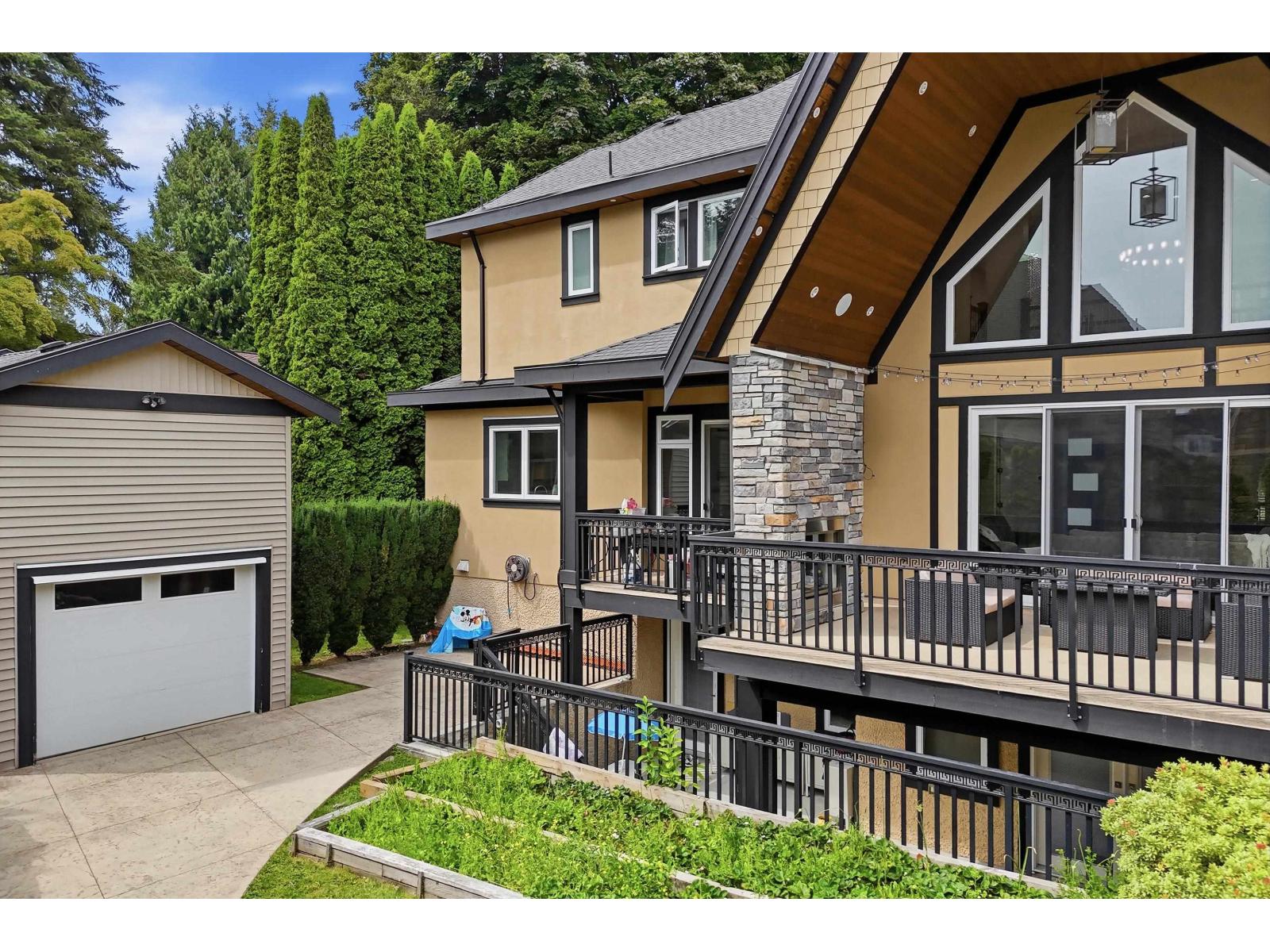 17108 4 Avenue Property Photo 5