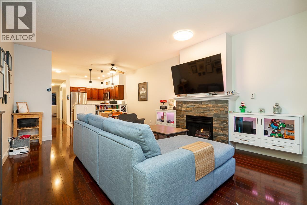 7 221 Ash Street Property Photo 4