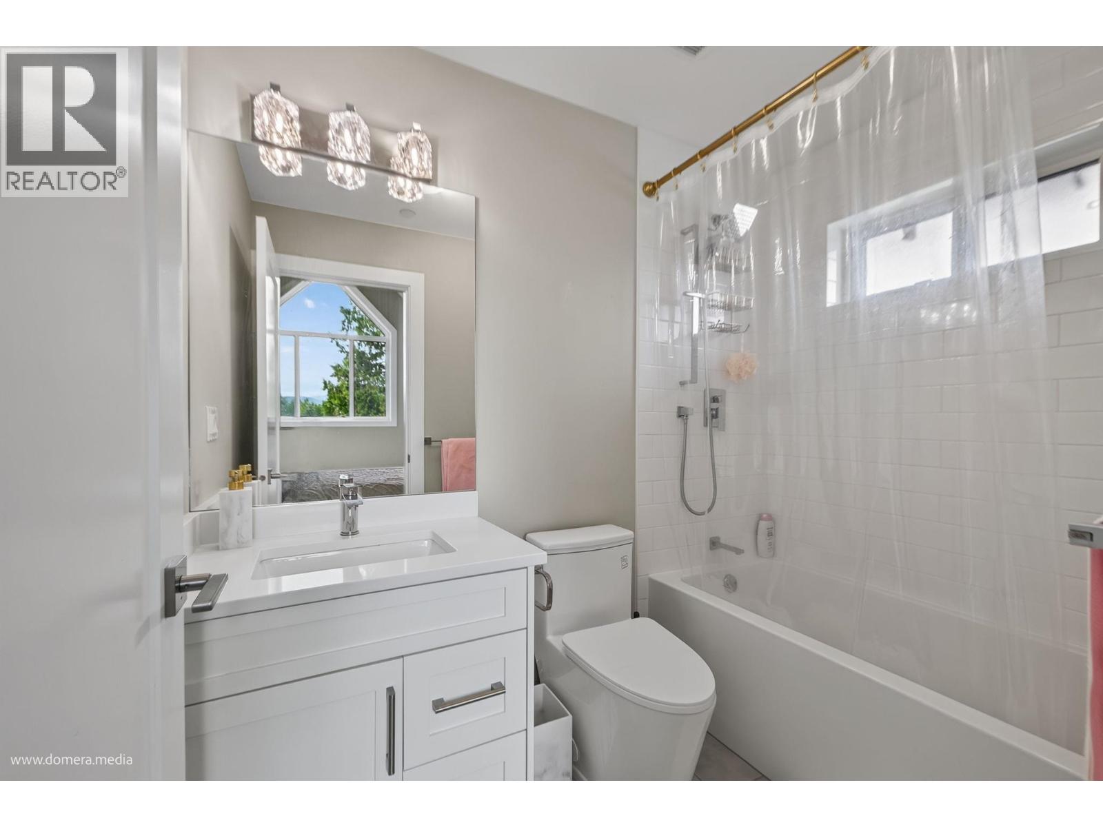 23376 124 Avenue Property Photo 6