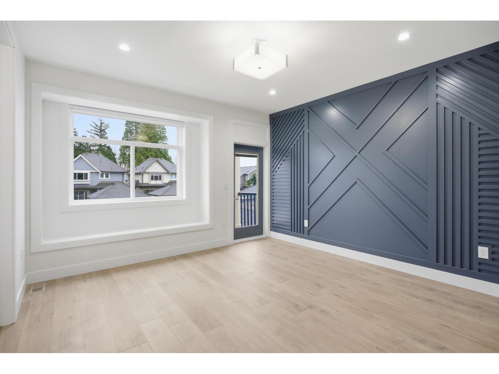 17130 1 Avenue Property Photo 7