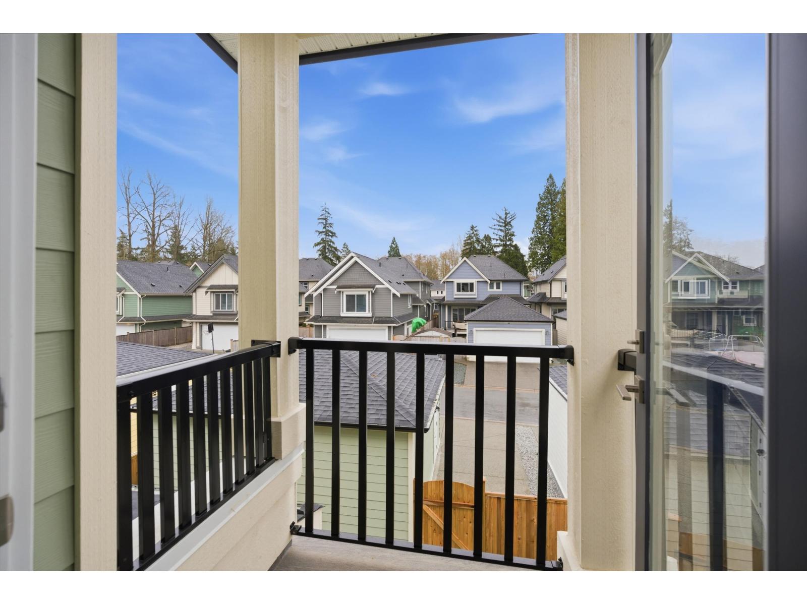 17130 1 Avenue Property Photo 9