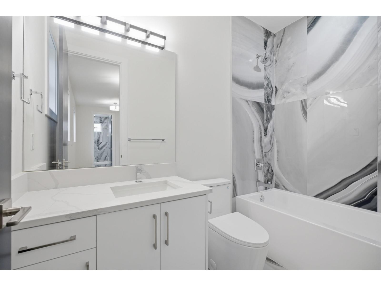17130 1 Avenue Property Photo 17