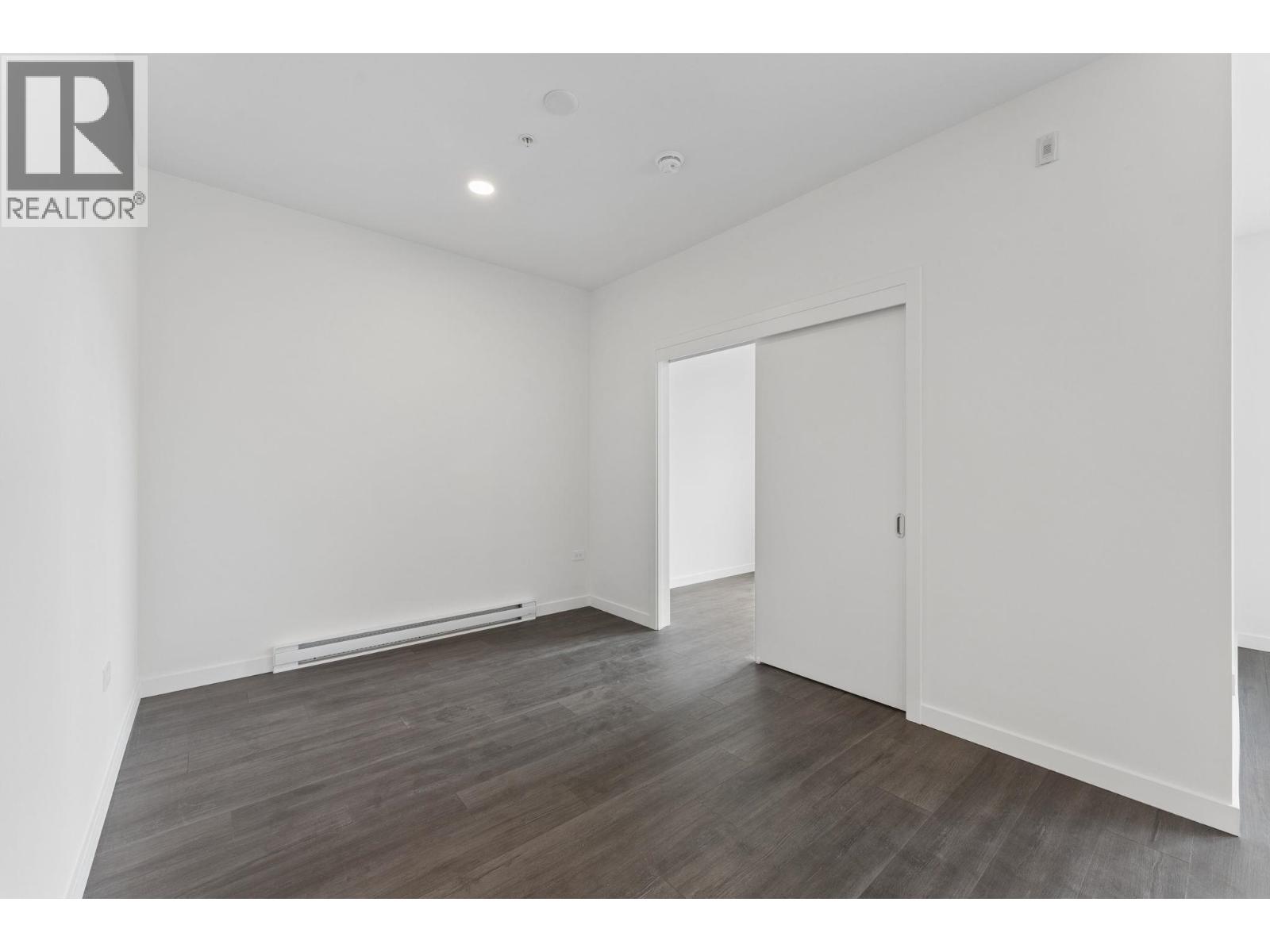 421 1500 Scott Crescent Property Photo 12