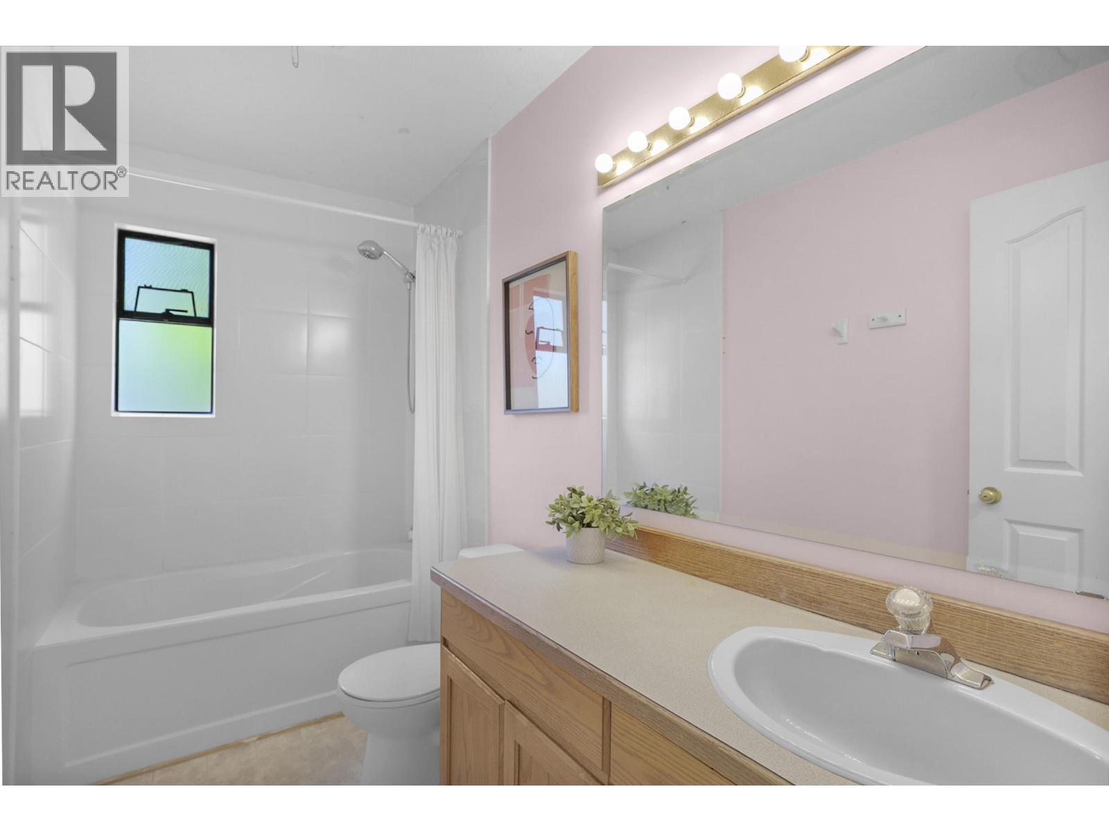 12229 Forest Place Property Photo 12