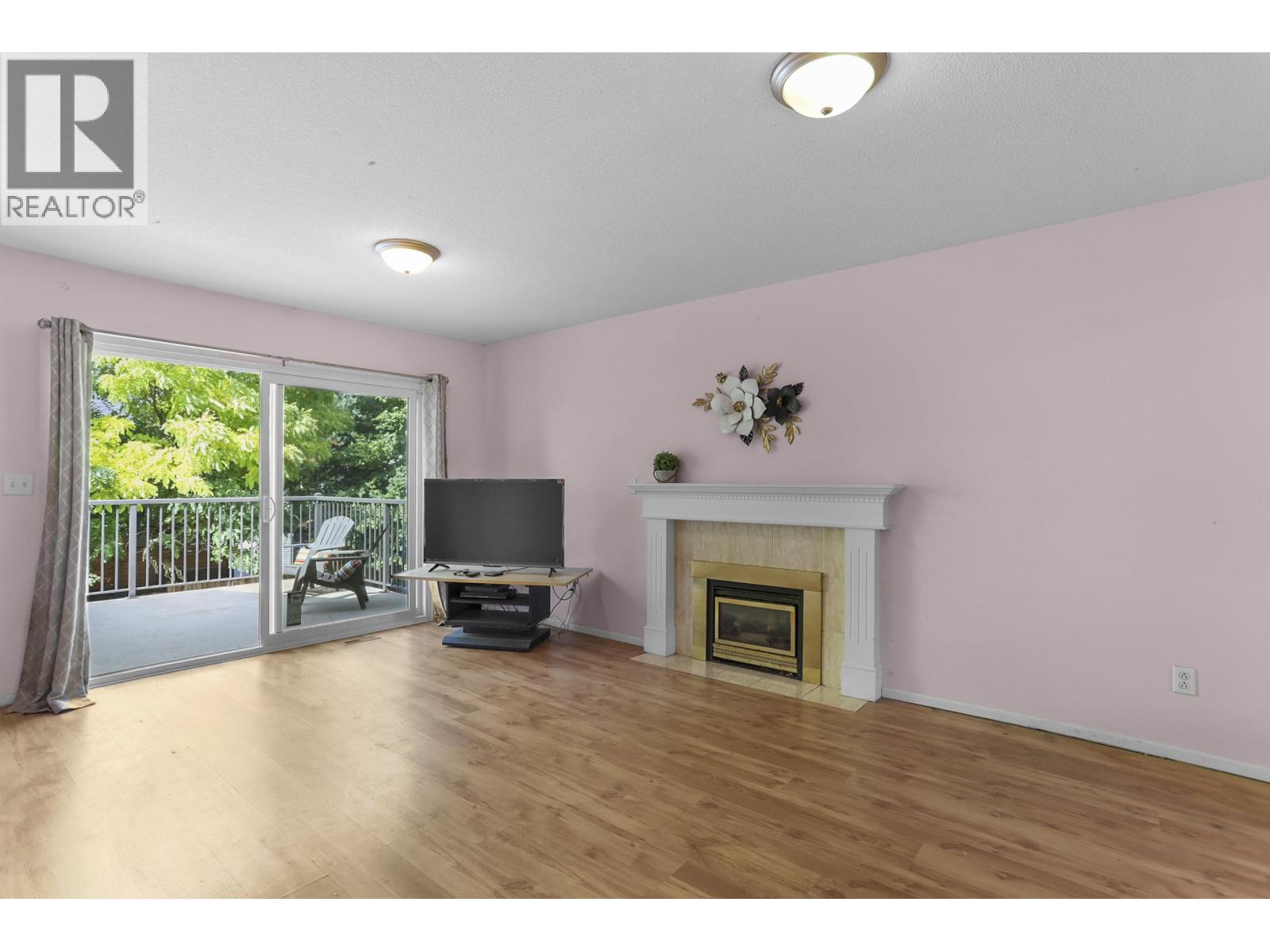 12229 Forest Place Property Photo 14