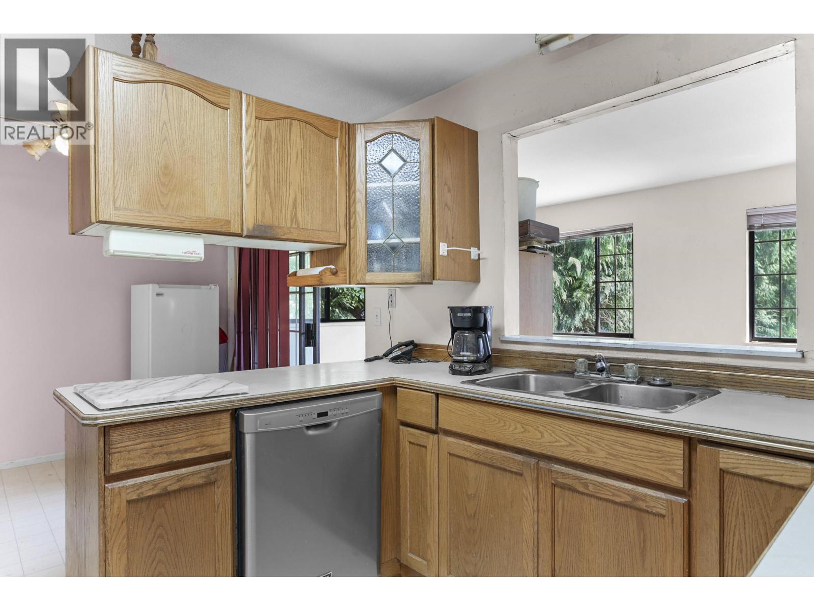 12229 Forest Place Property Photo 16