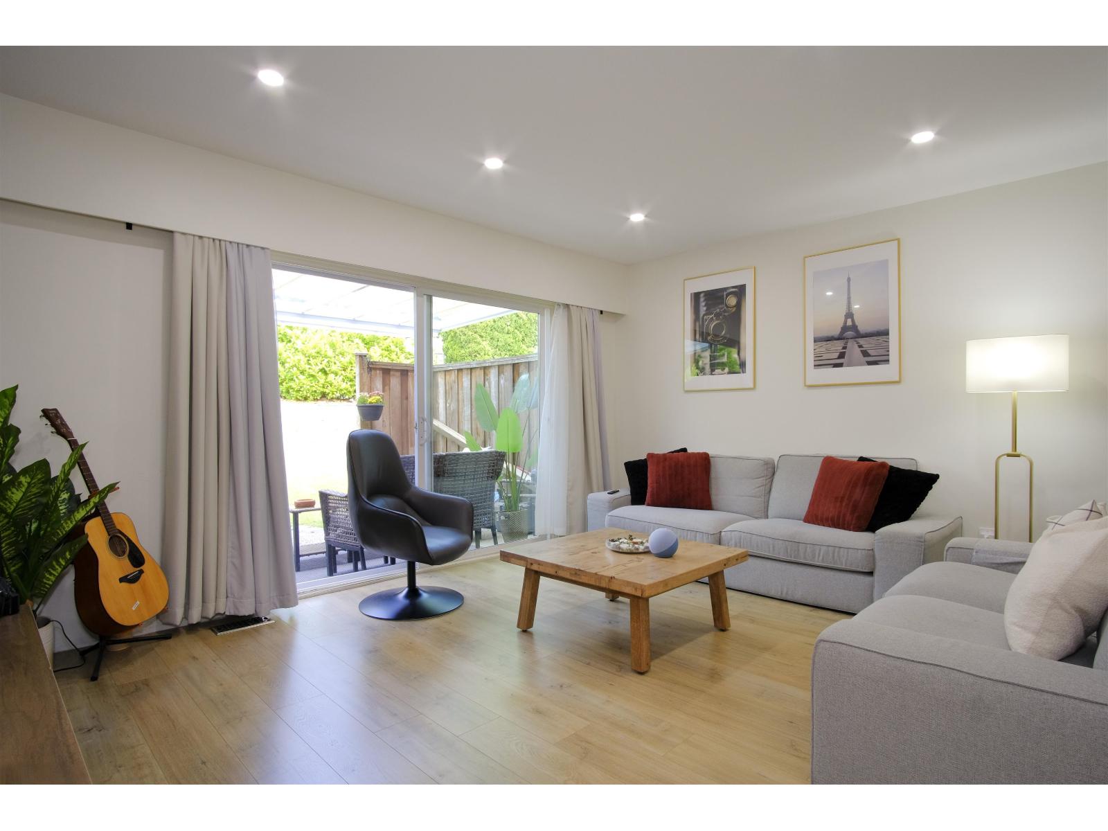 10 10736 Guildford Drive Property Photo 11