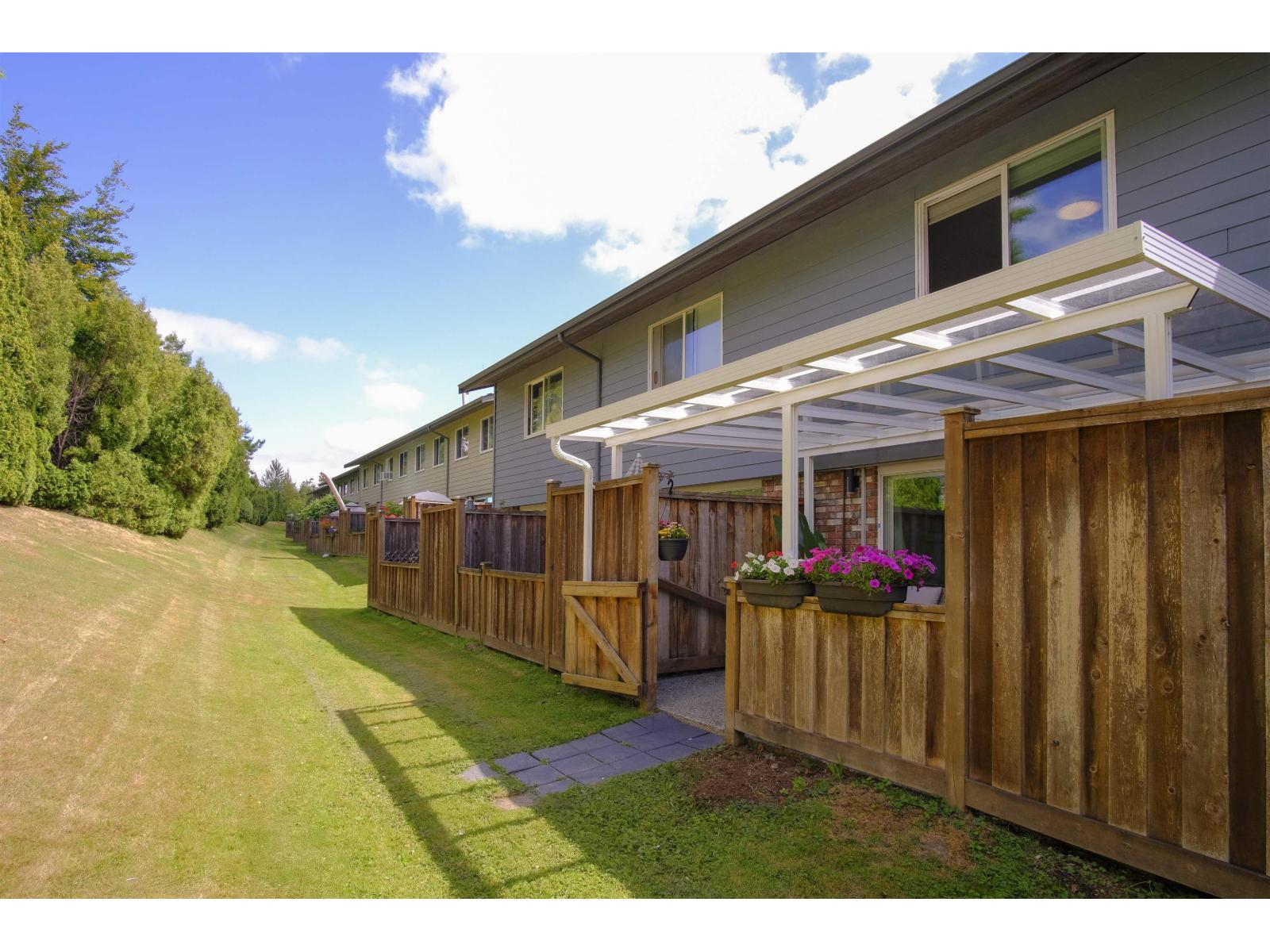 10 10736 Guildford Drive Property Photo 32