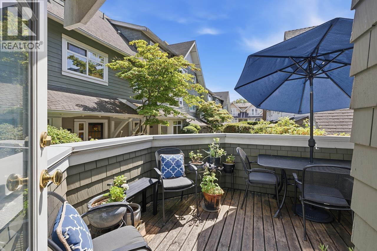 5338 Larch Street Property Photo 15
