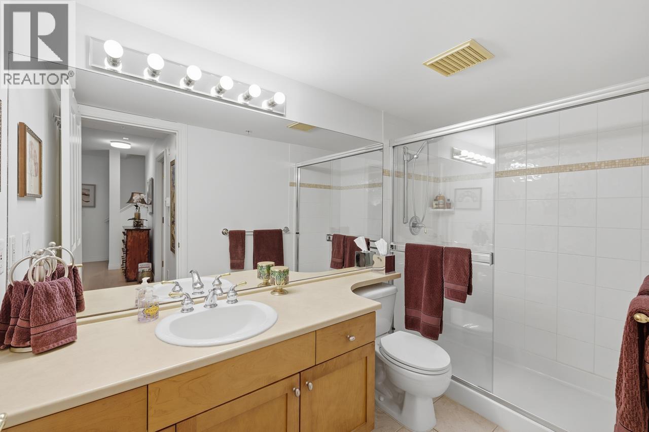 5338 Larch Street Property Photo 33