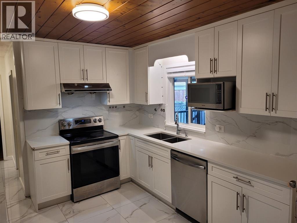 2283 Austin Avenue Property Photo 18