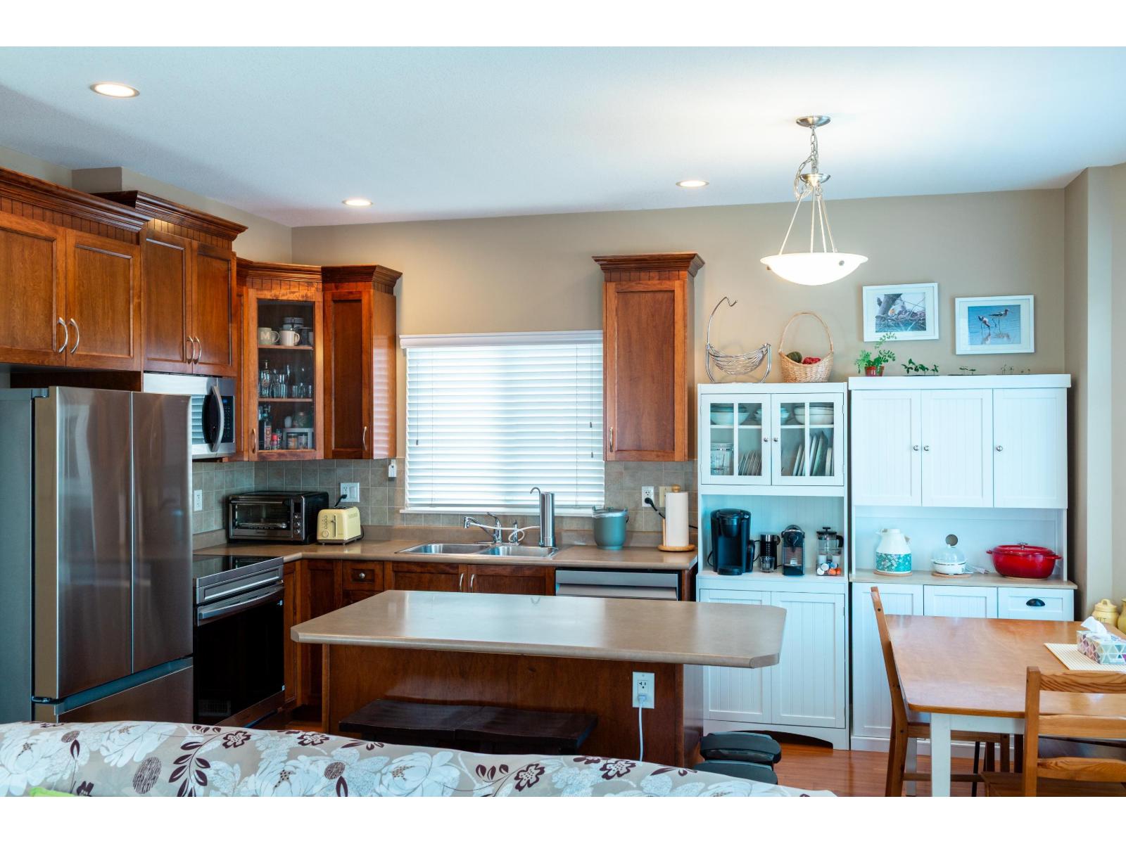 6102 150 Street Property Photo 9