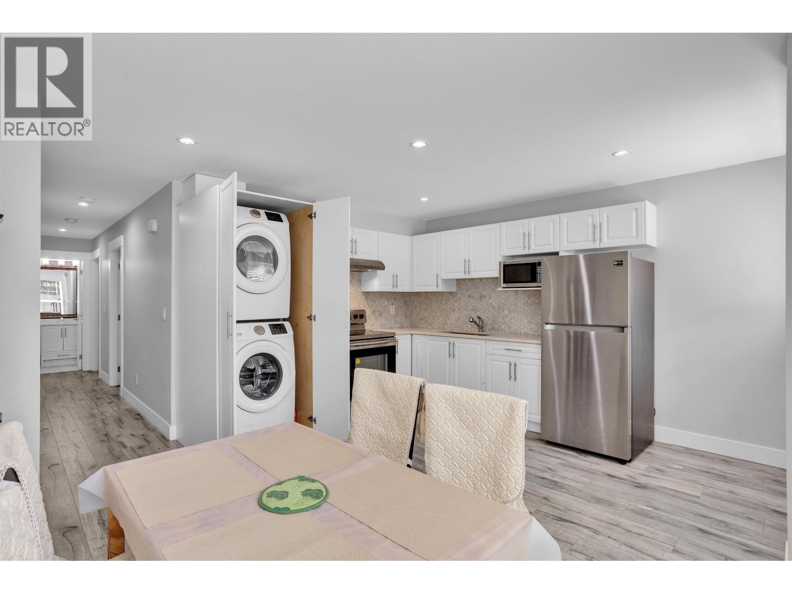 7158 Hastings Street Property Photo 28