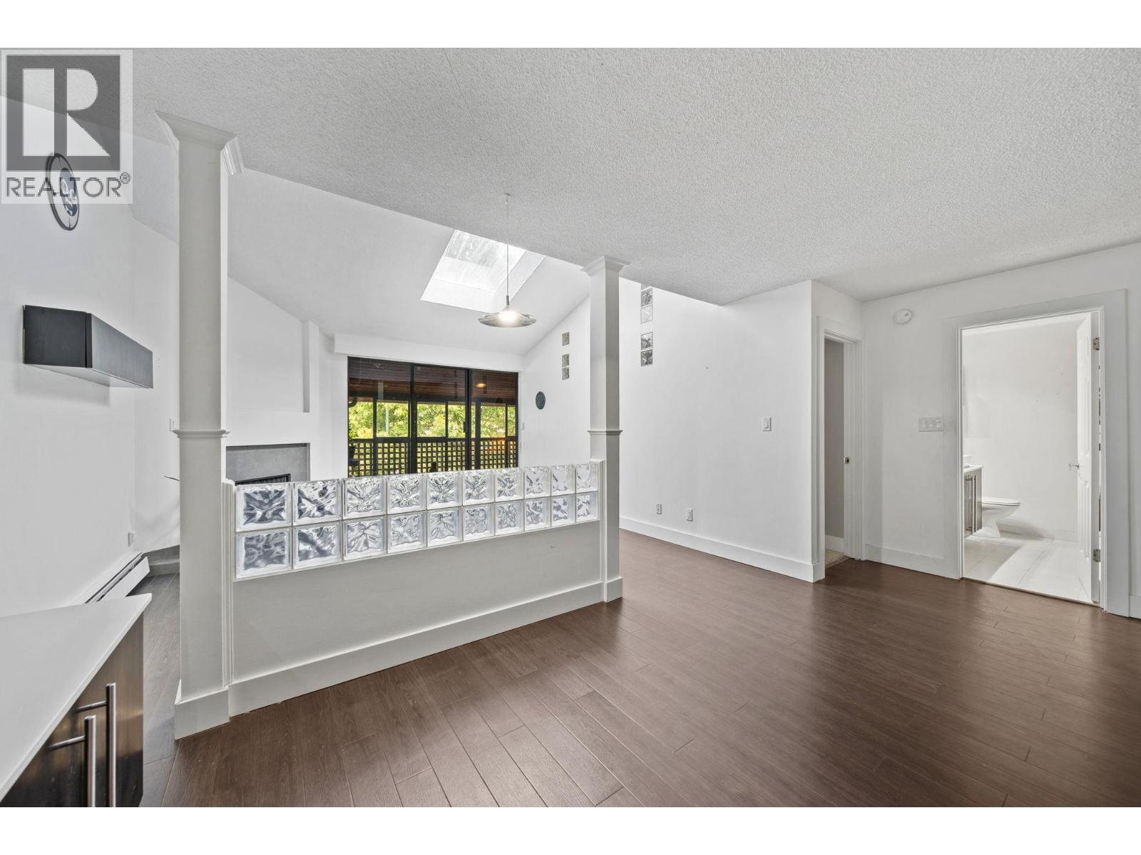 304 141 W 13th Street Property Photo 7