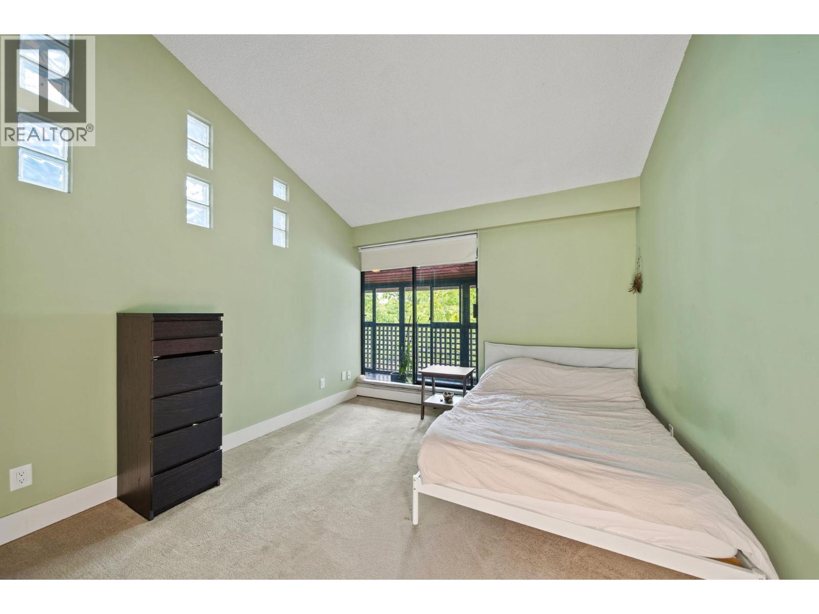 304 141 W 13th Street Property Photo 18
