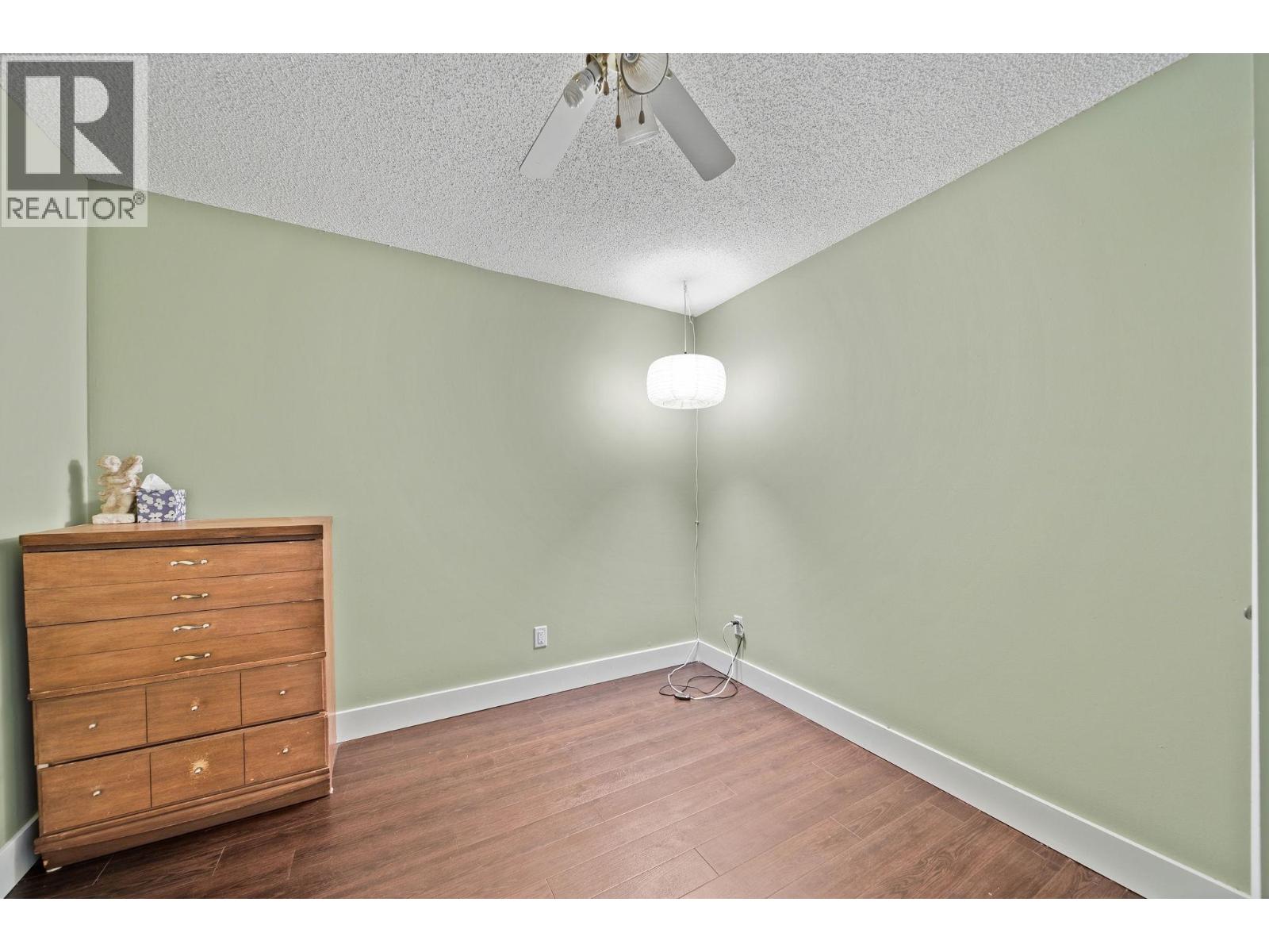 304 141 W 13th Street Property Photo 22