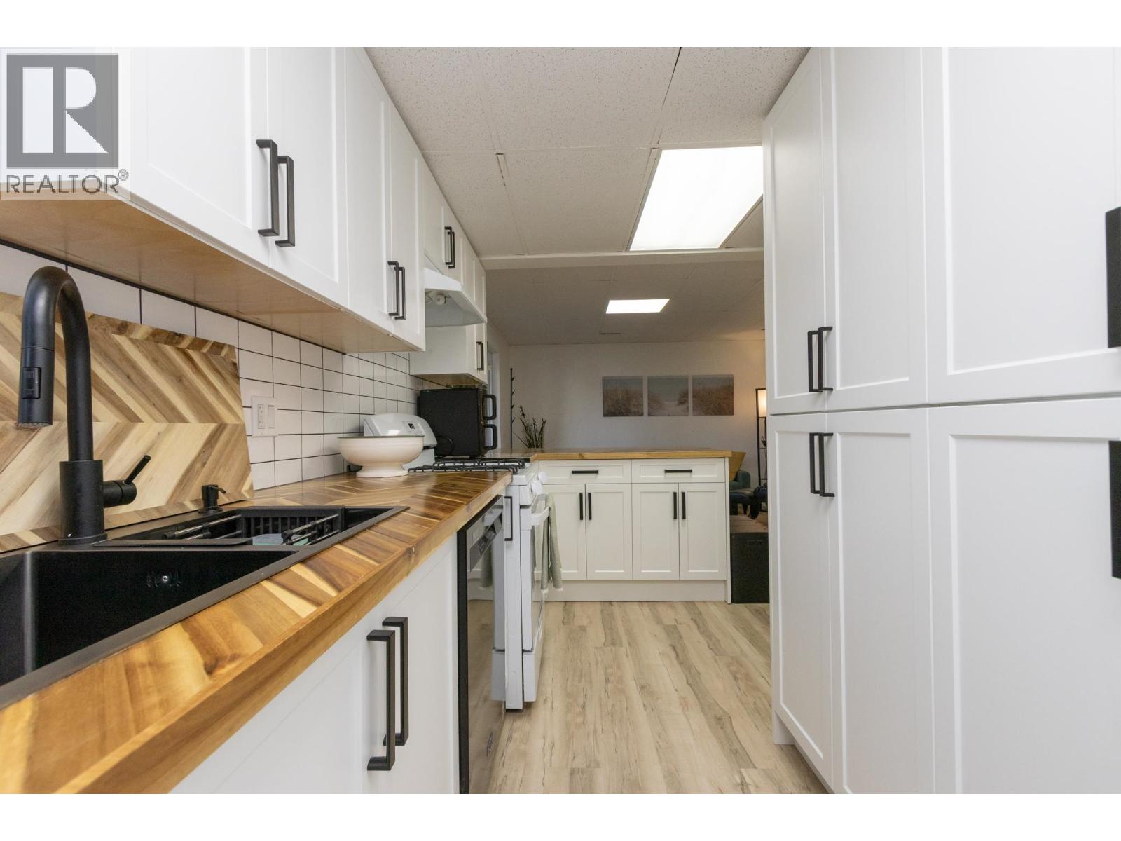 22531 Kendrick Loop Property Photo 8