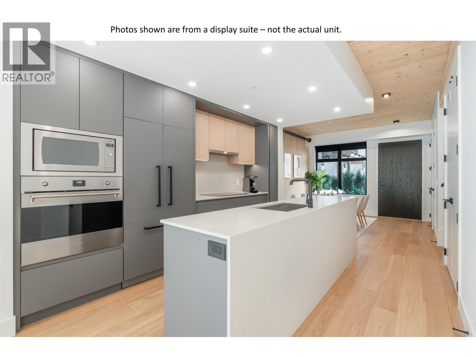 123 310 Salter Street Property Photo 3