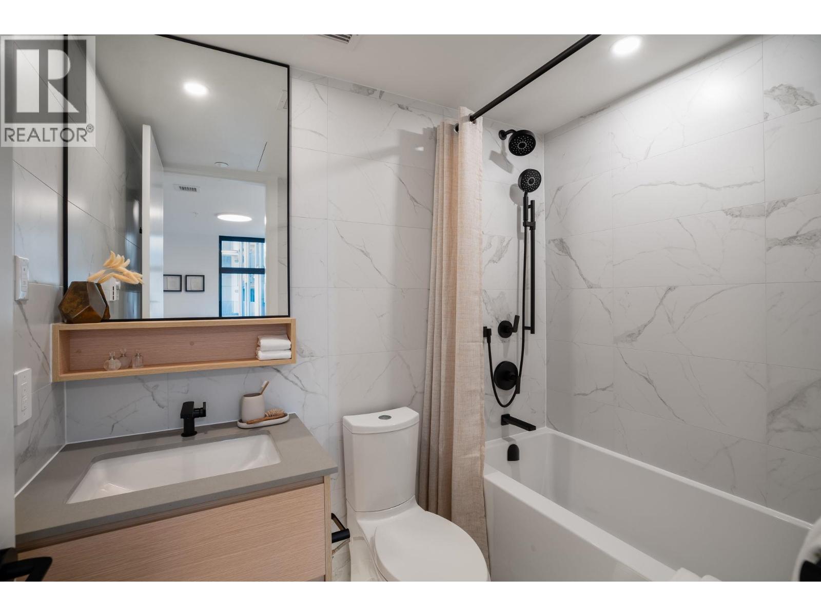 123 310 Salter Street Property Photo 6