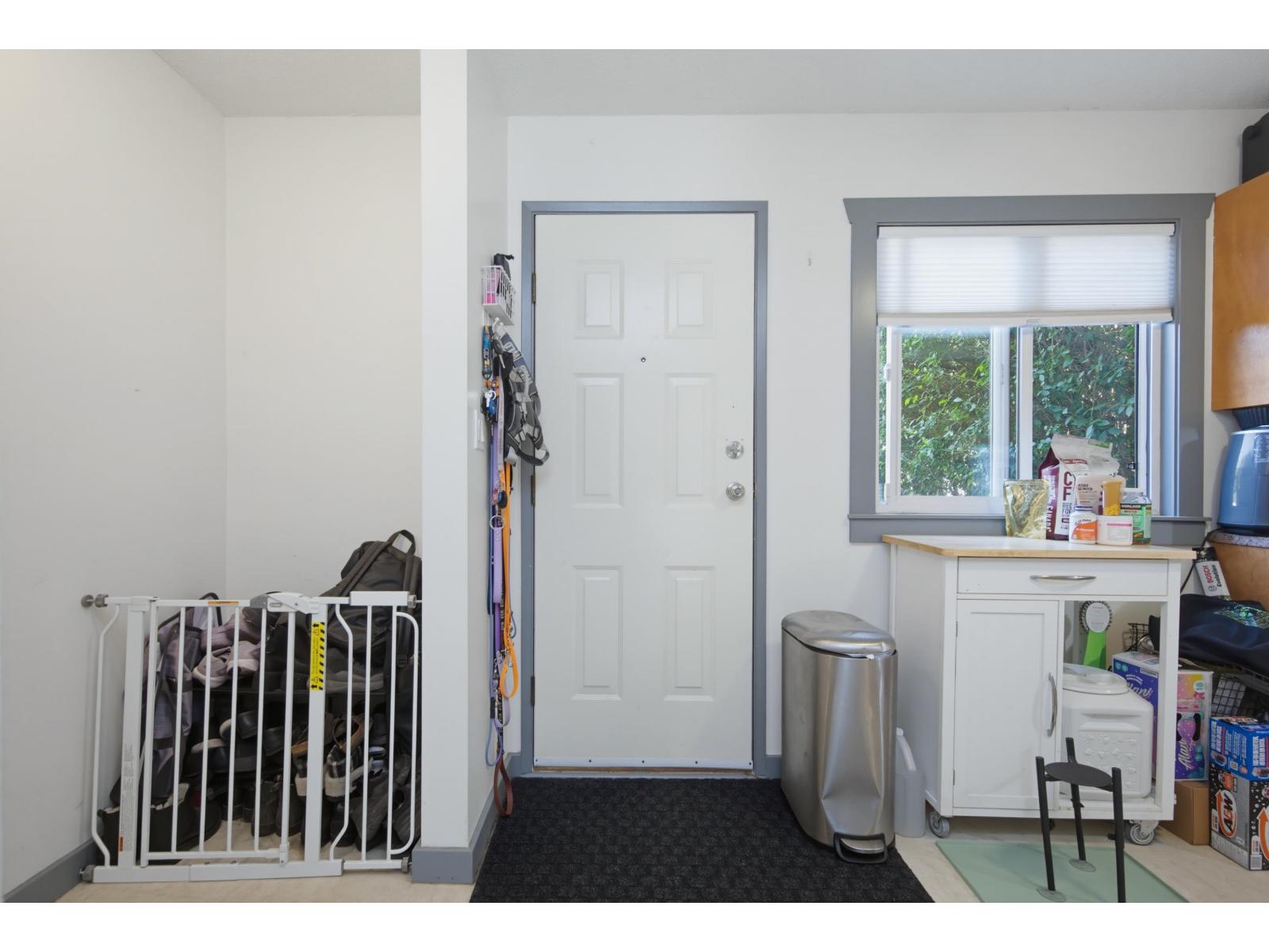 28 5351 200 Street Property Photo 5