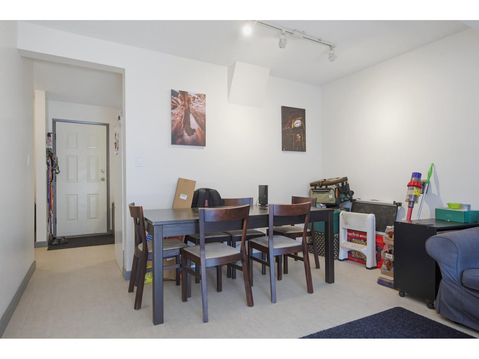 28 5351 200 Street Property Photo 16