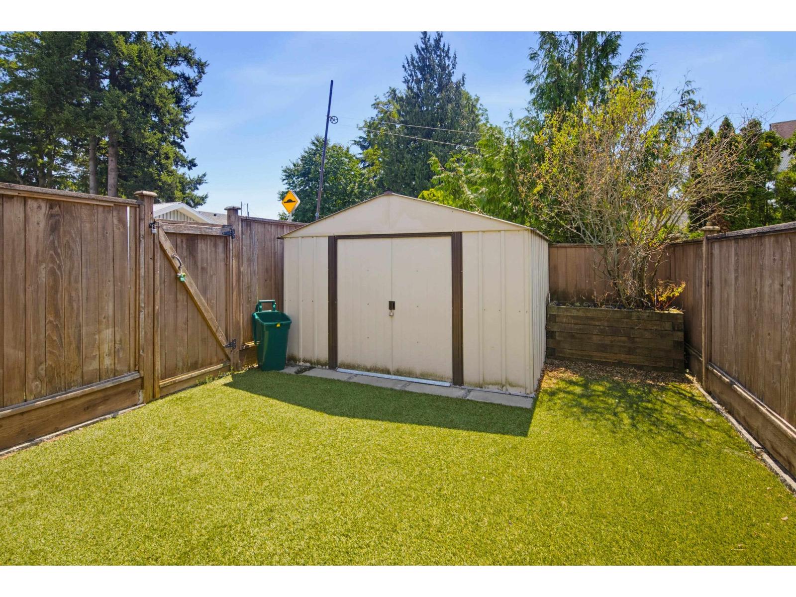28 5351 200 Street Property Photo 30