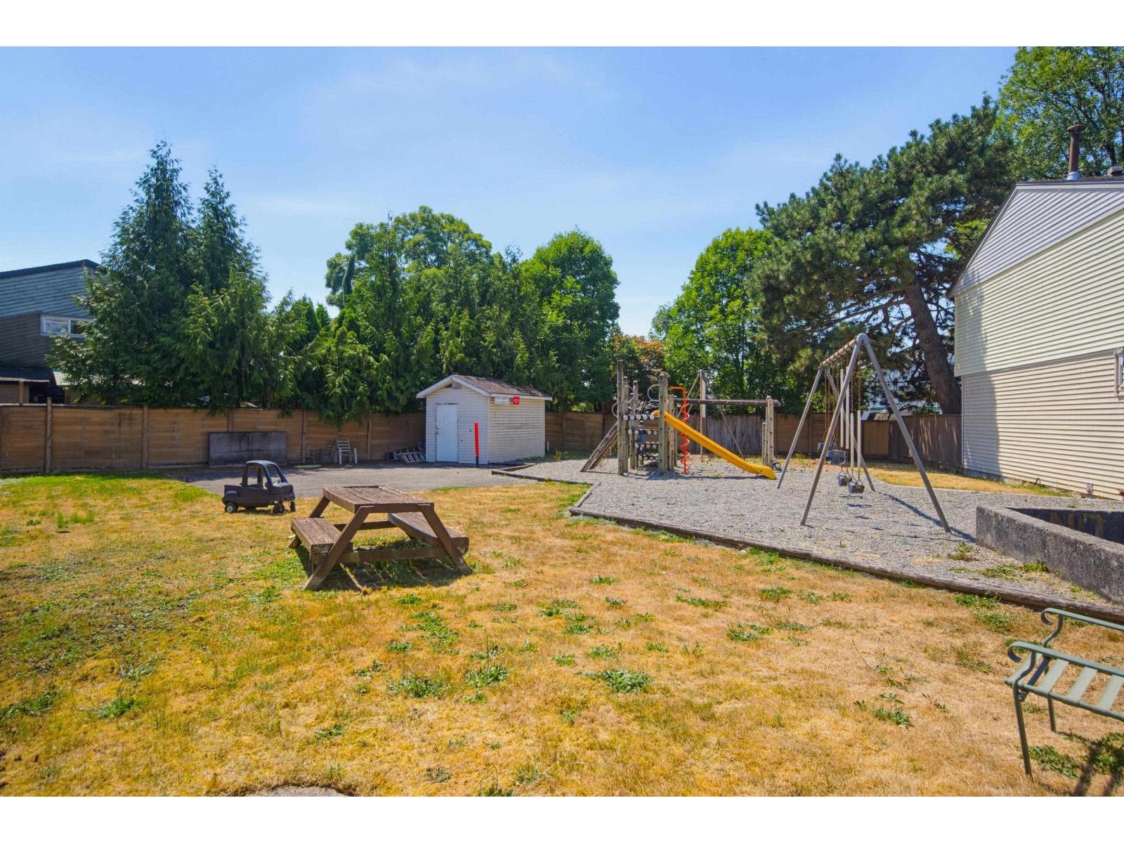 28 5351 200 Street Property Photo 32