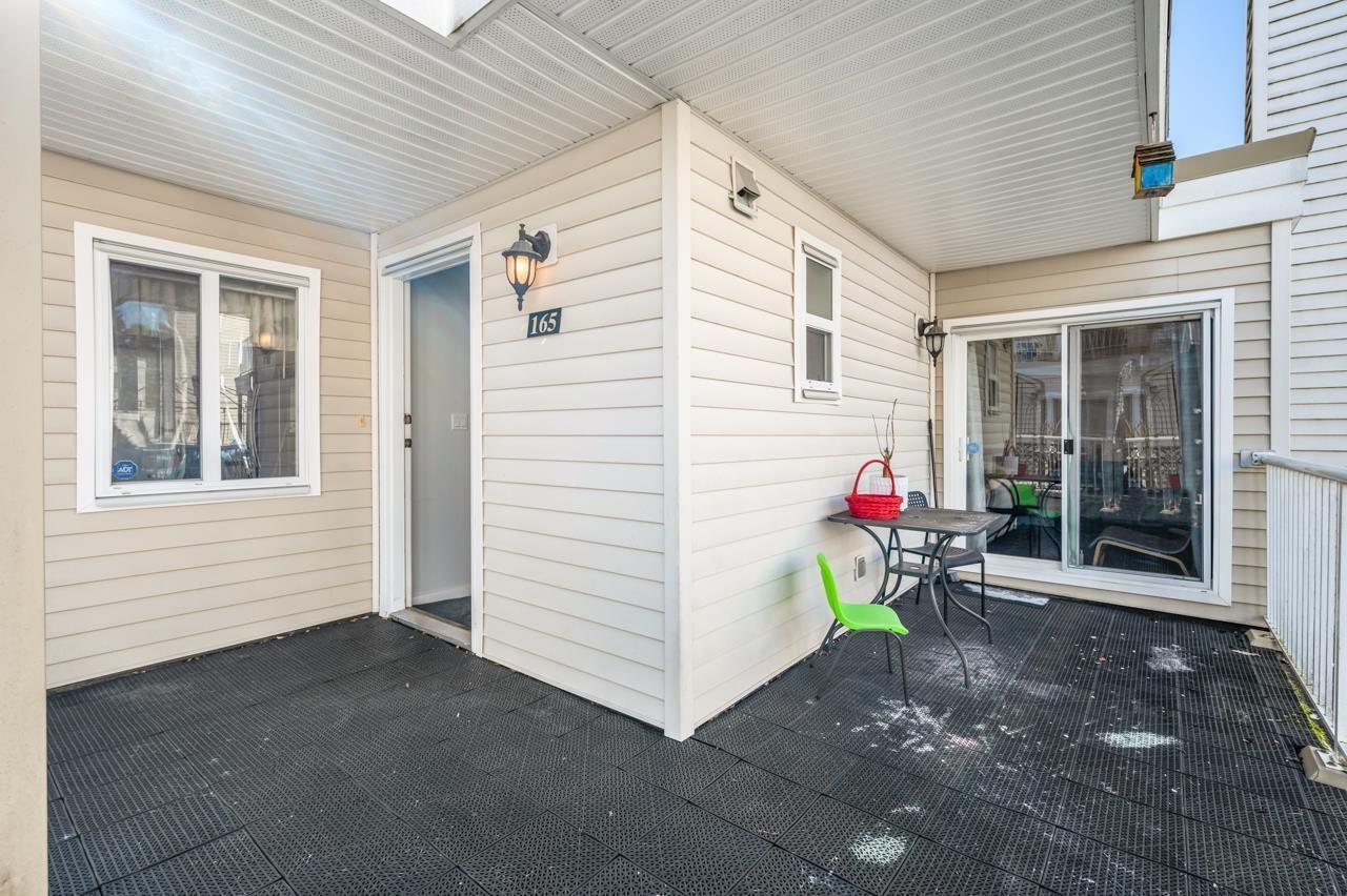 165 10077 156 Street Property Photo 4