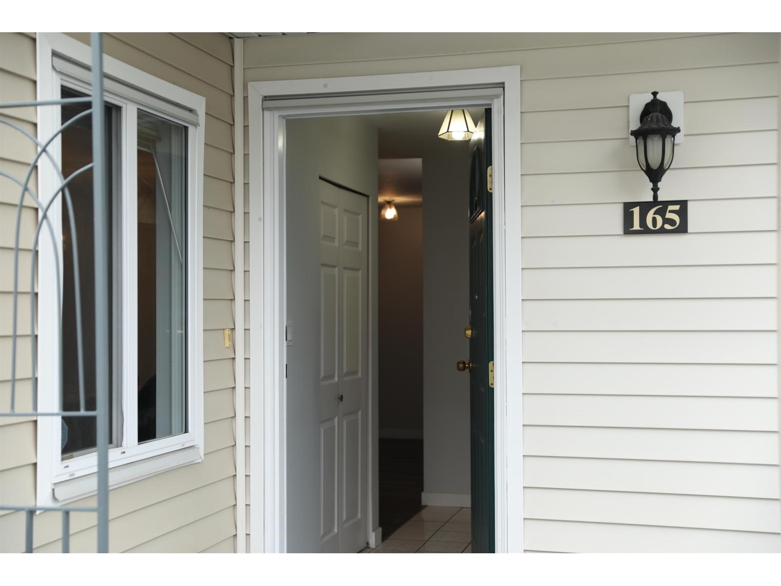 165 10077 156 Street Property Photo 8