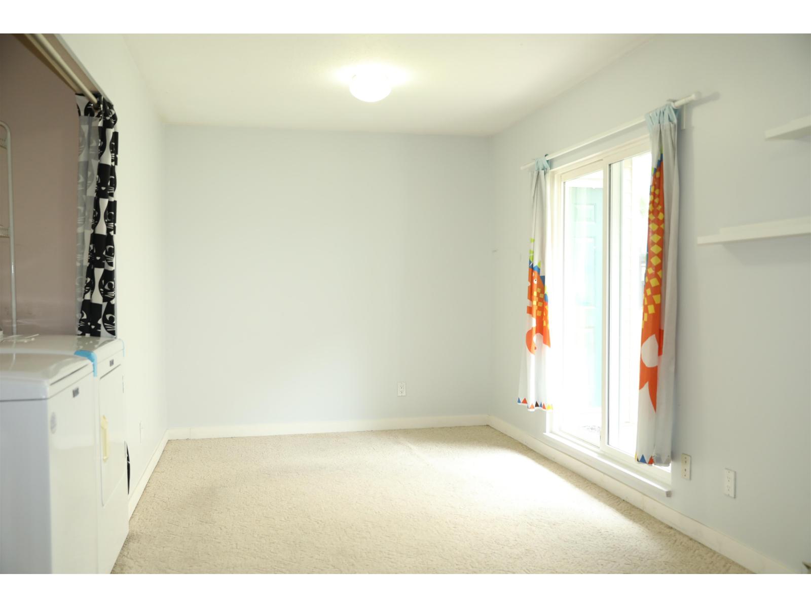 165 10077 156 Street Property Photo 16