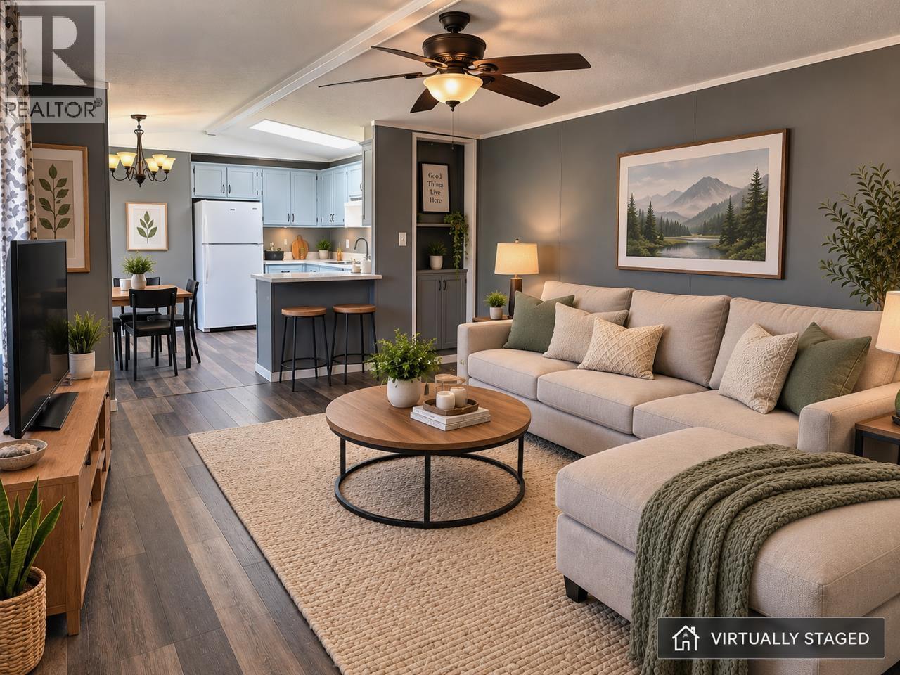 169 9207 82 Street Property Photo 4