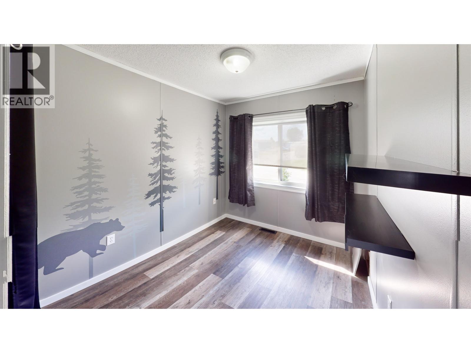 169 9207 82 Street Property Photo 14