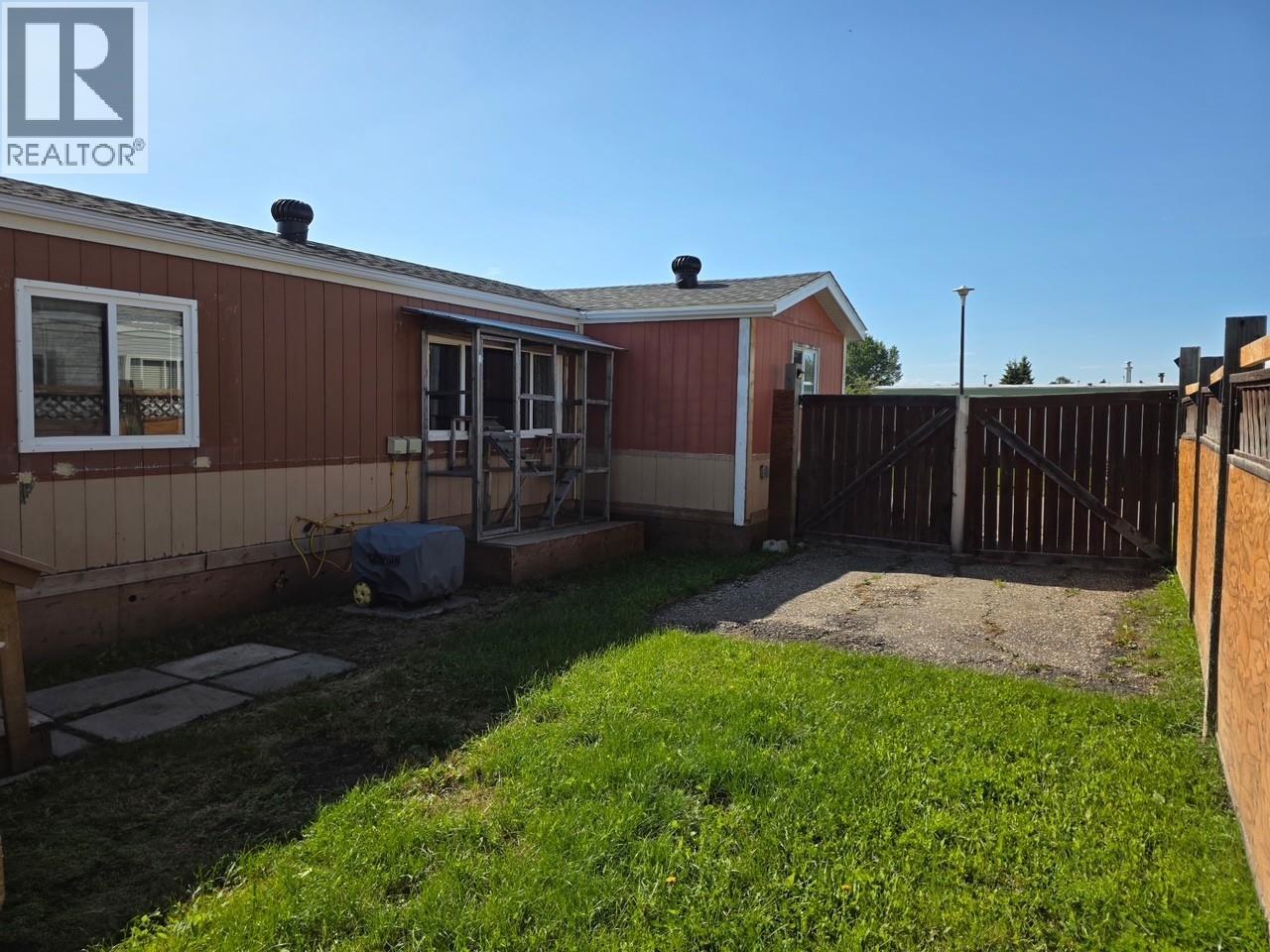 169 9207 82 Street Property Photo 18