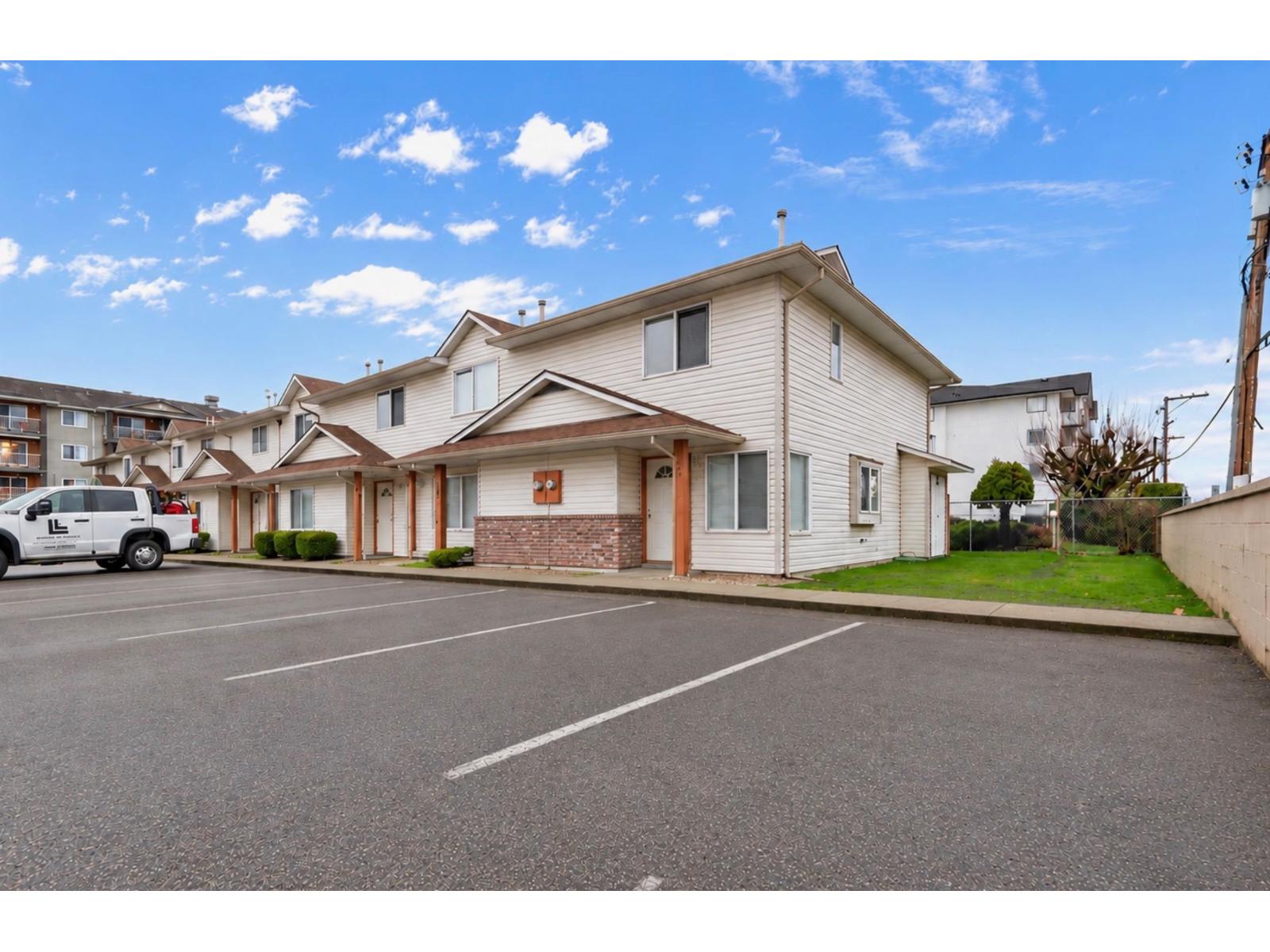 9206 Corbould Street #1 Property Photo 1