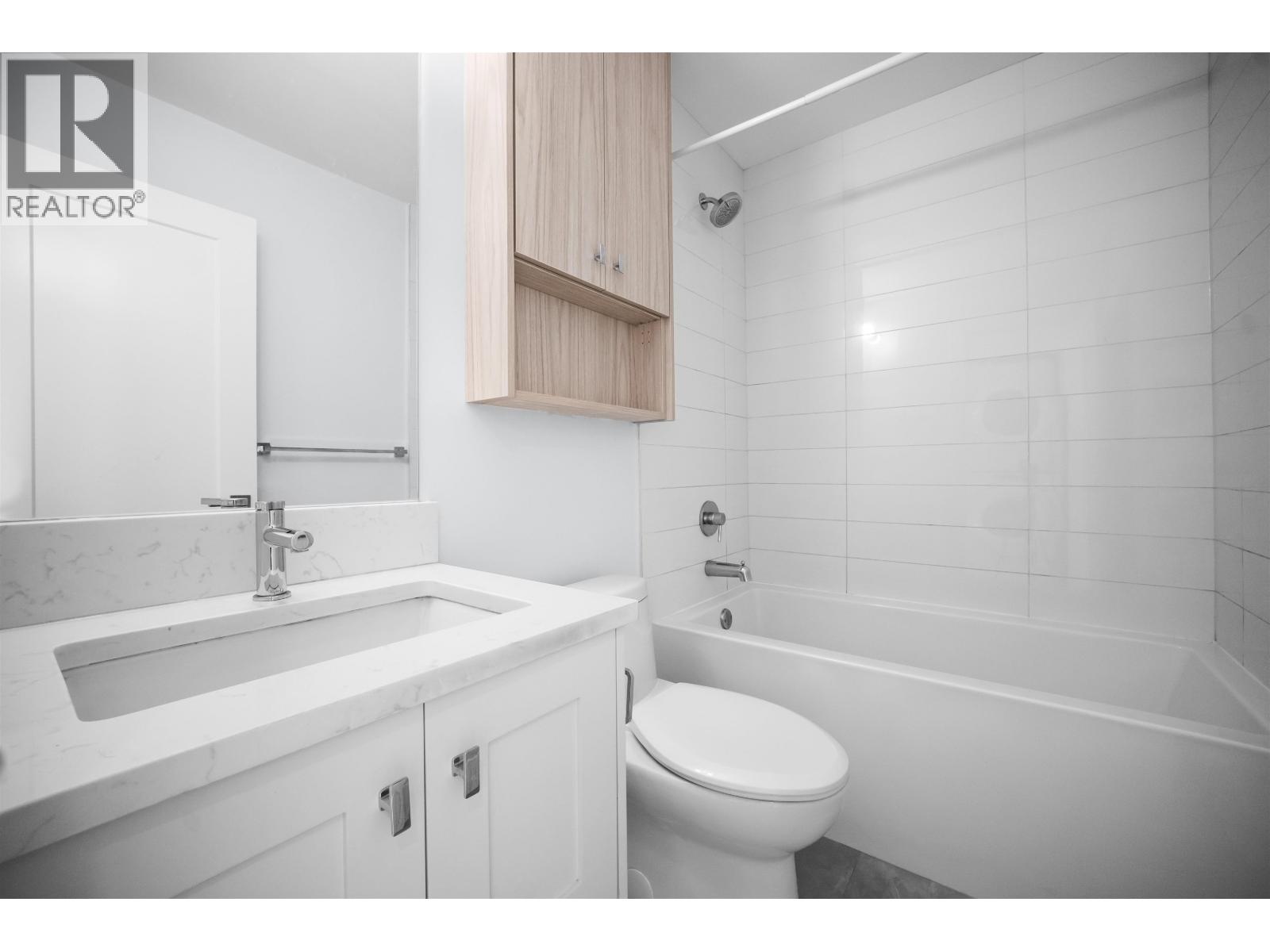 7 5377 8a Avenue Property Photo 21