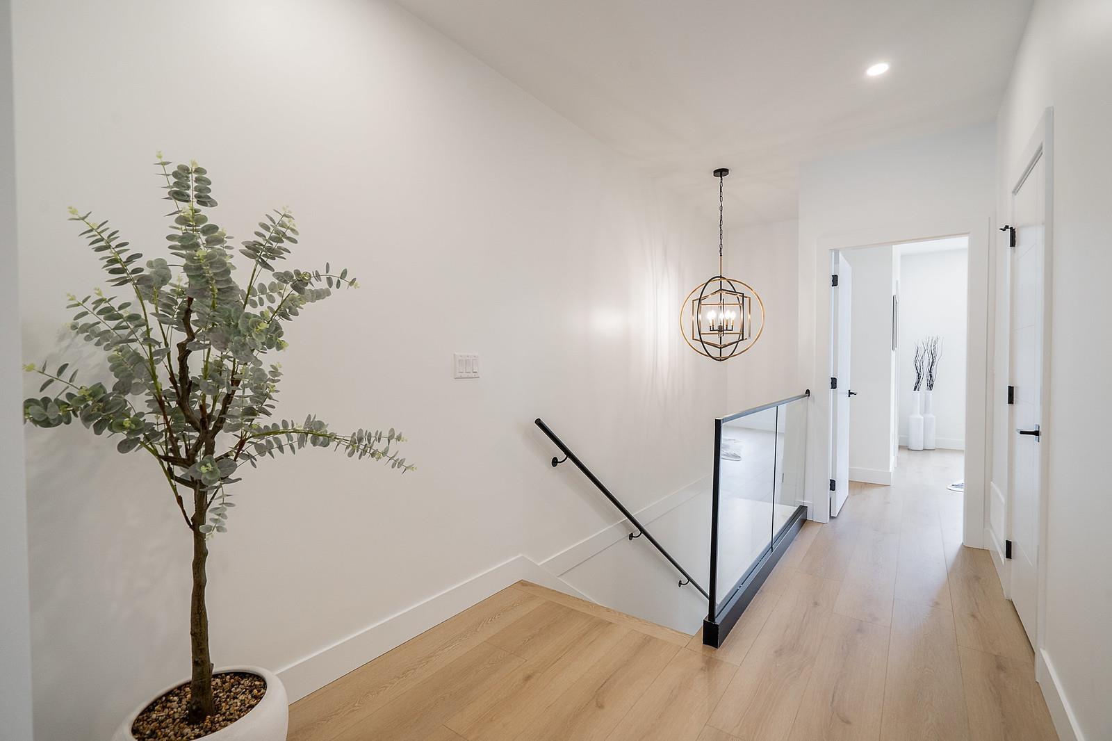 16673 16 Avenue Property Photo 15