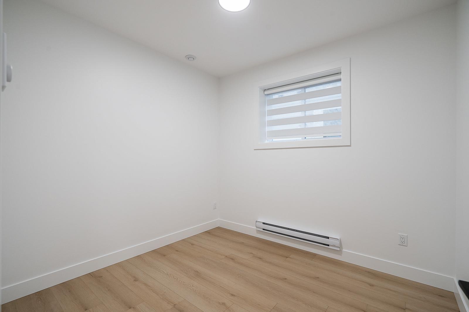 16673 16 Avenue Property Photo 32