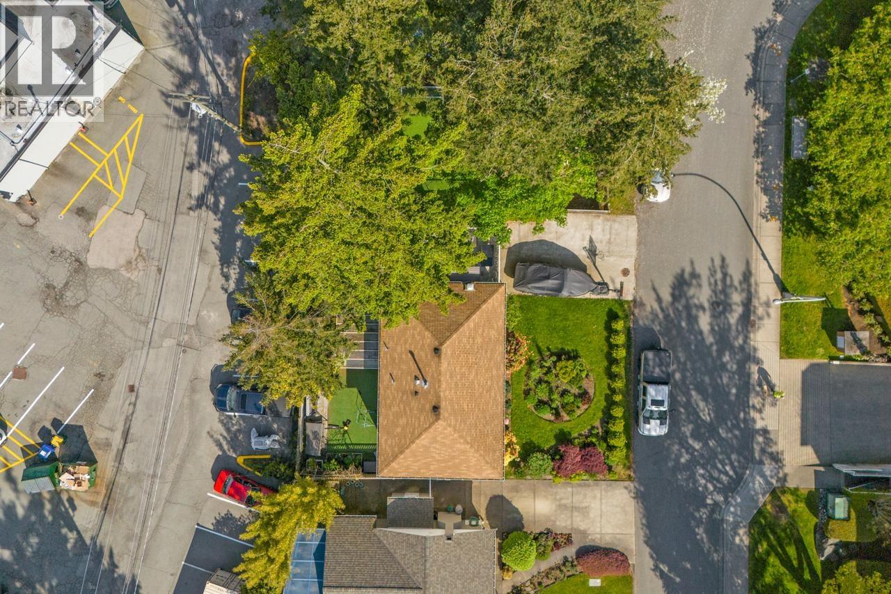 1279 Hunter Road Property Photo 3