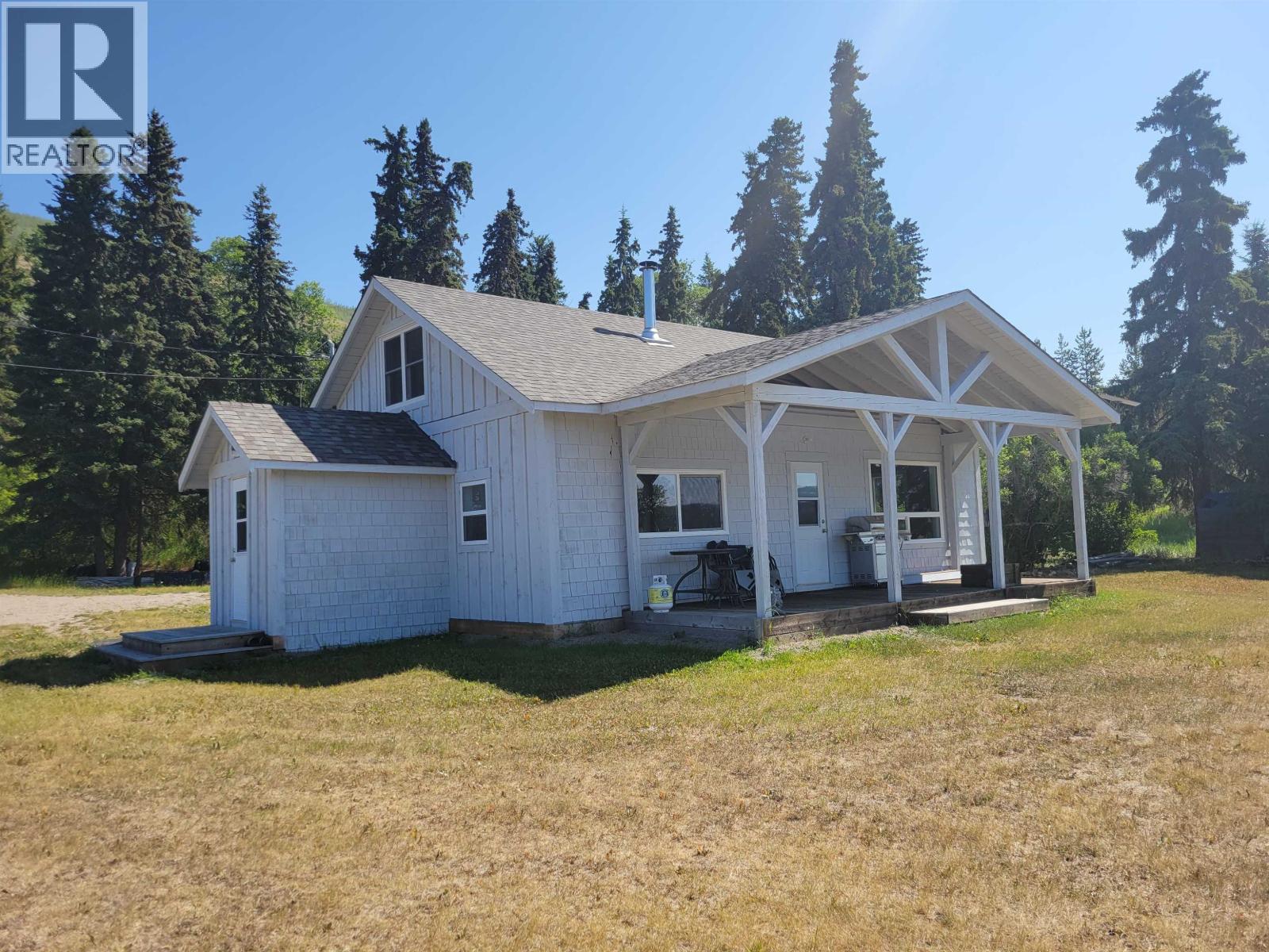 10443 Nithi Pit Road Property Photo 1