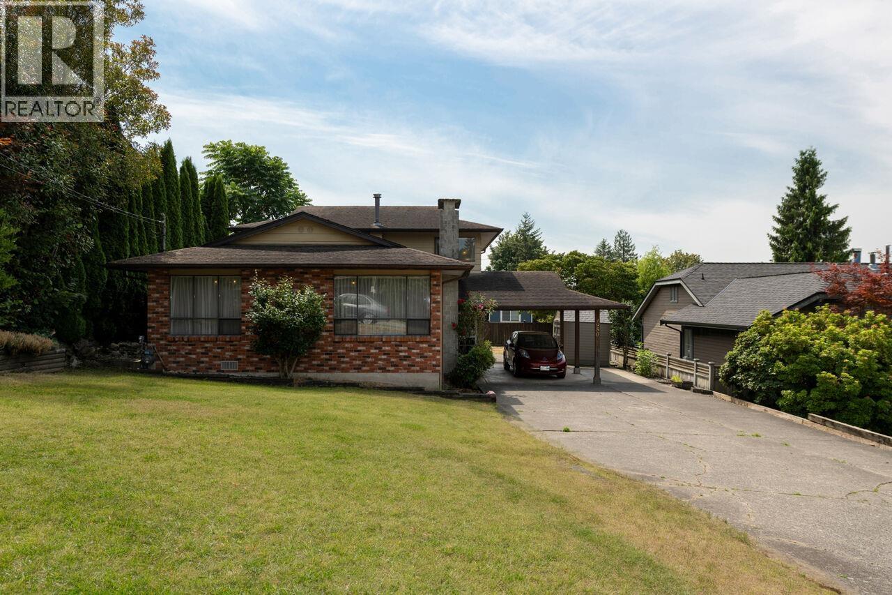 1950 WILTSHIRE AVENUE Property Photo 1